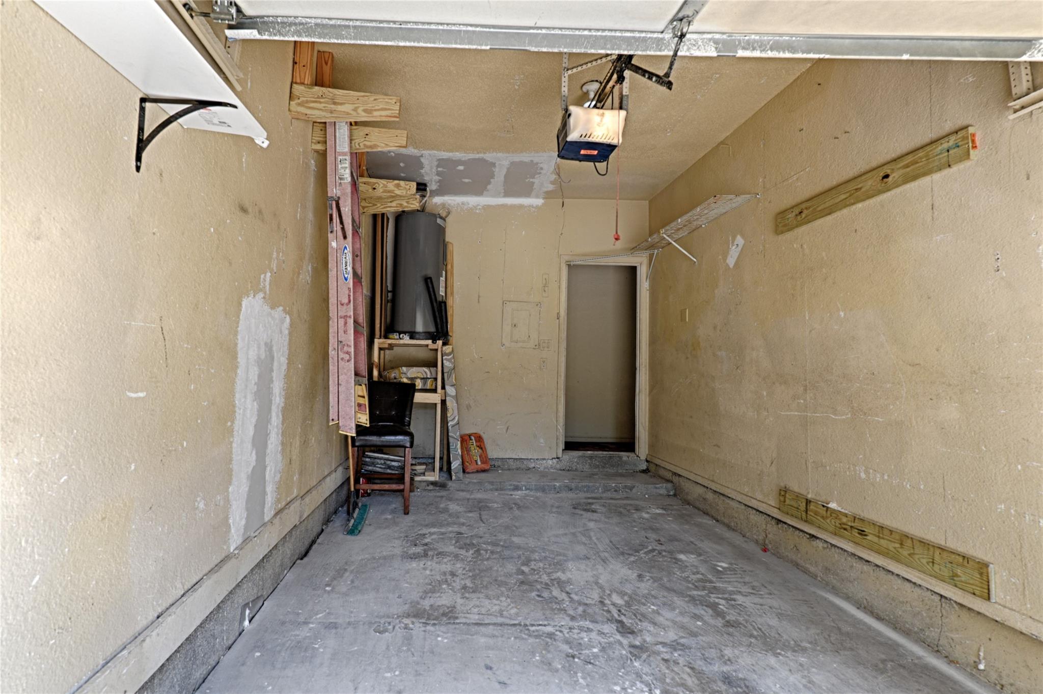 main property photo 12