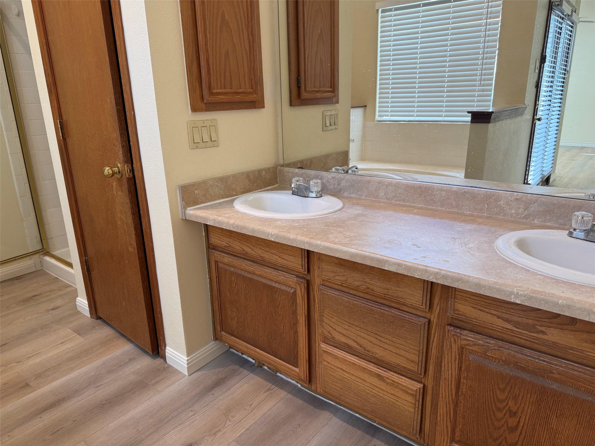 property viewer photo 12