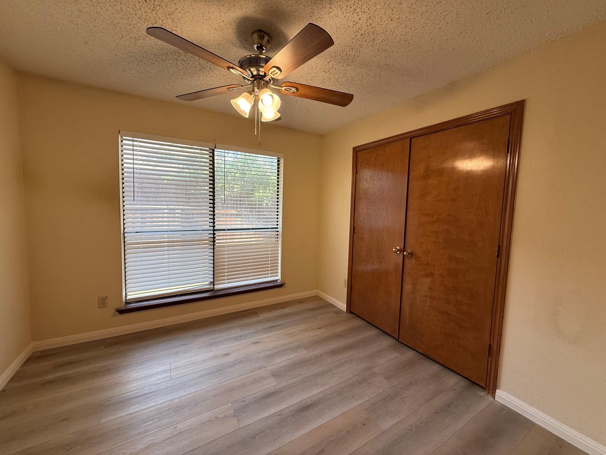 property viewer photo 7