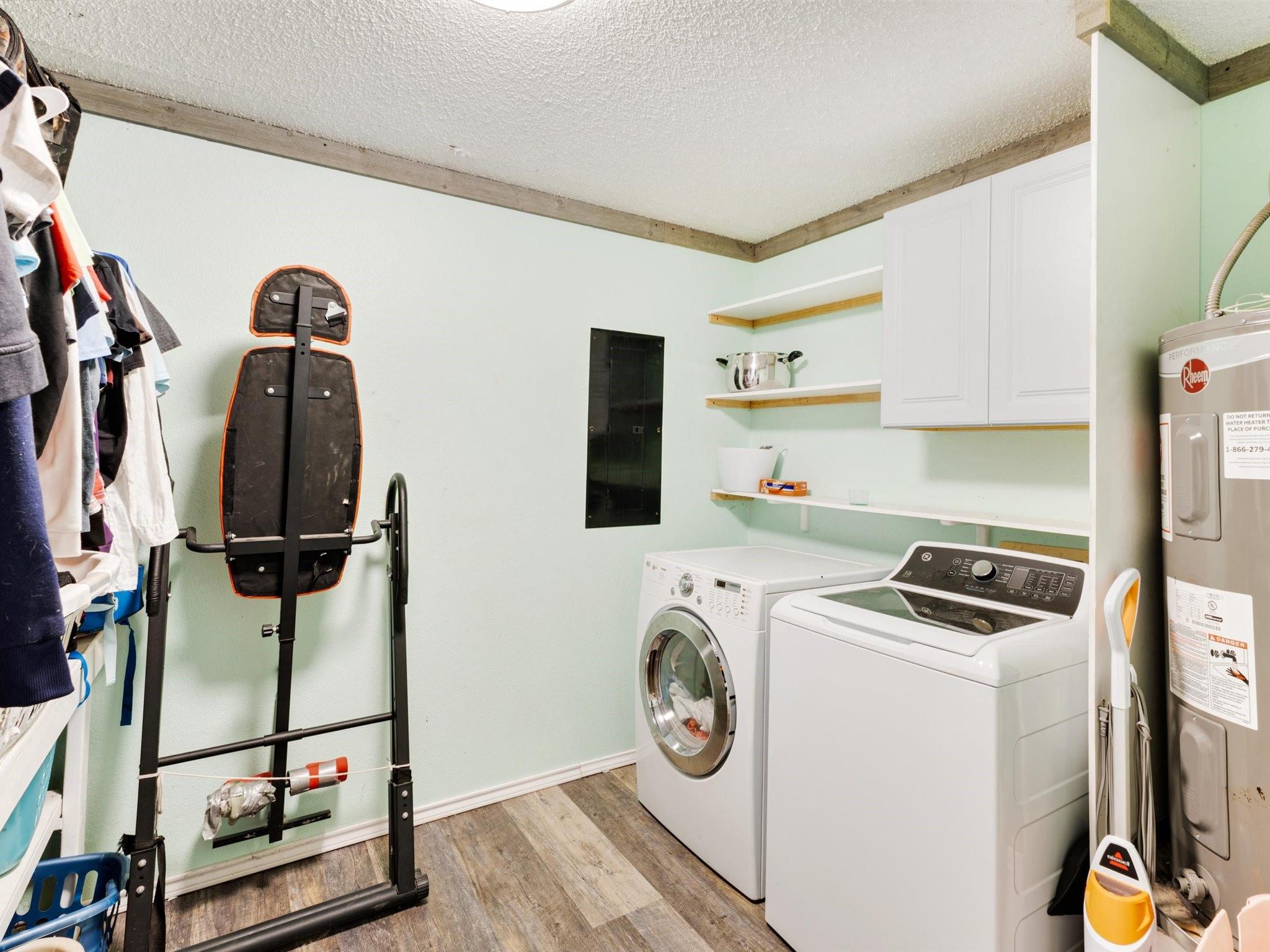 main property photo 13
