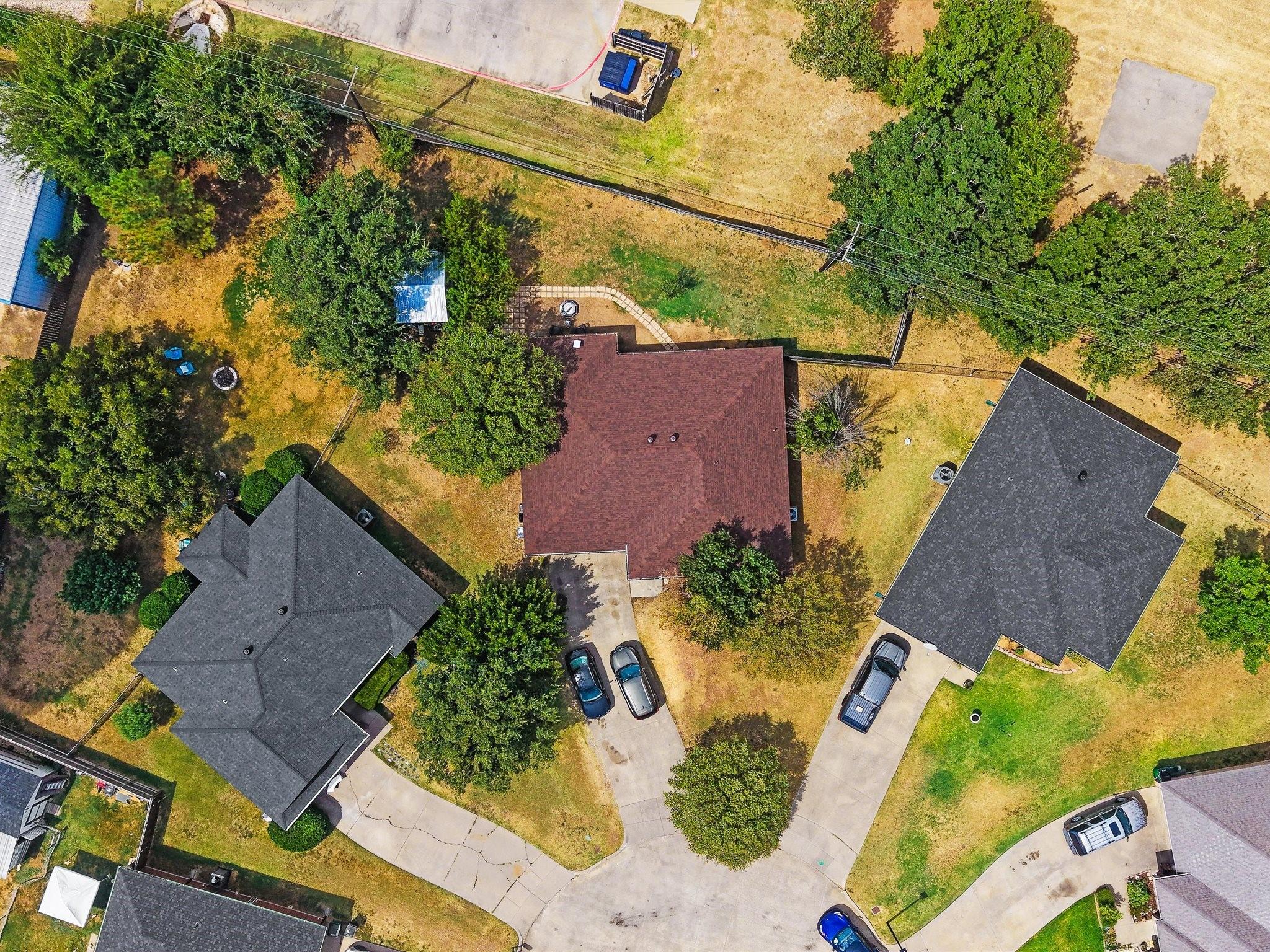 main property photo 14