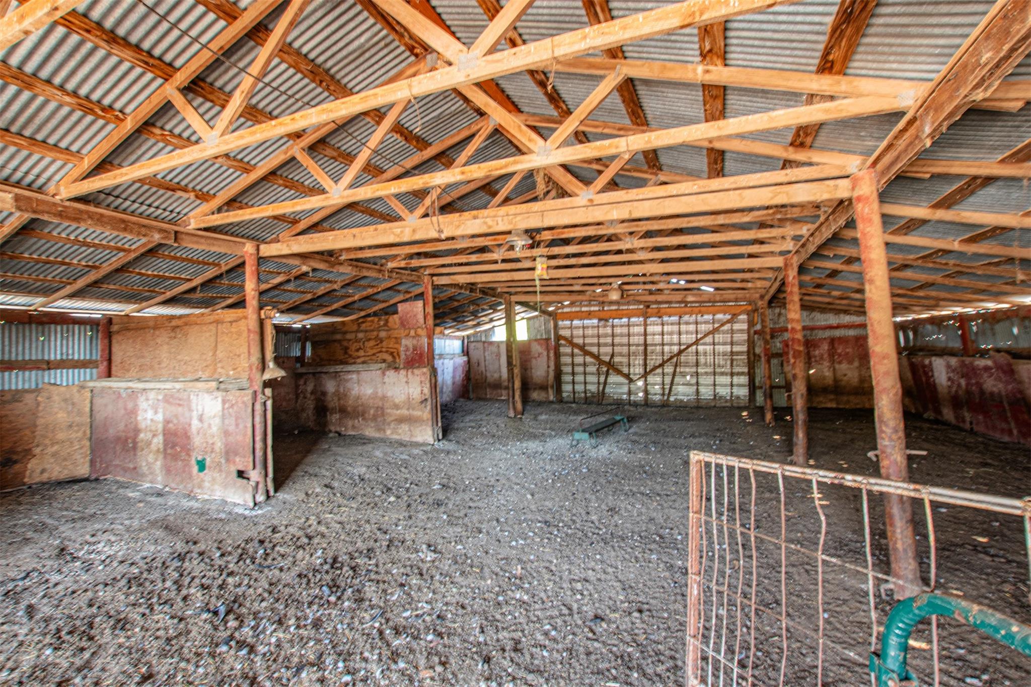 main property photo 6