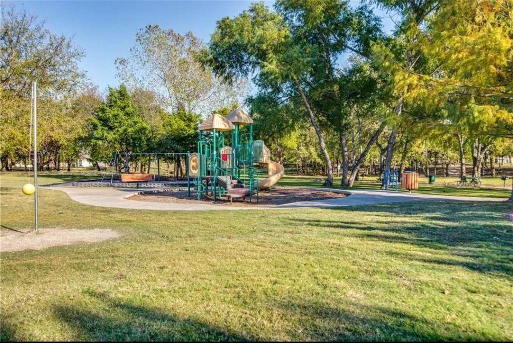 main property photo 35