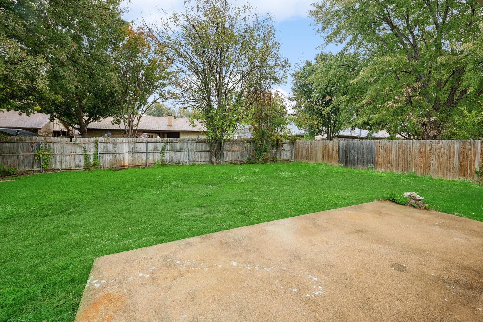 main property photo 13