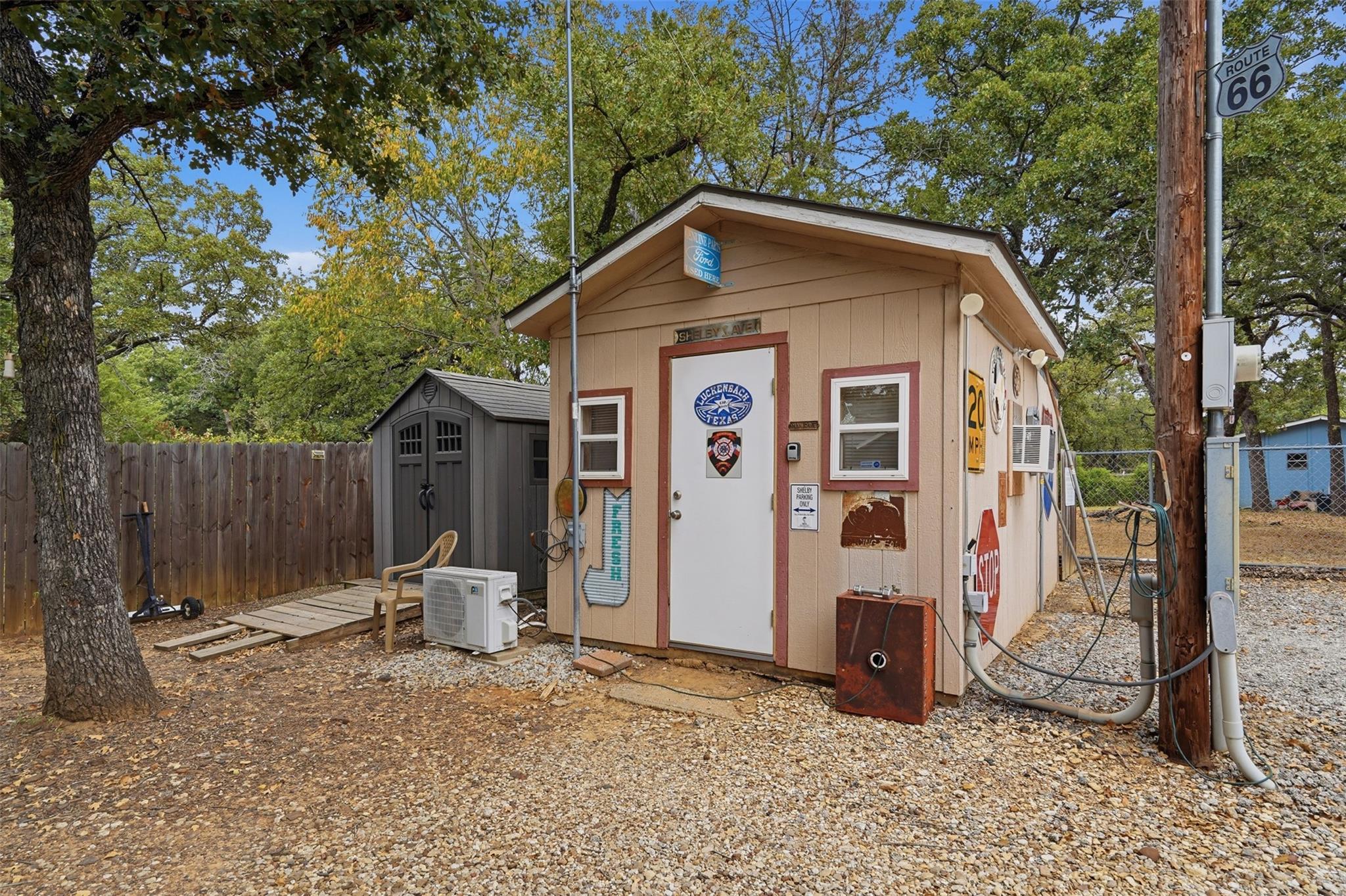 main property photo 37