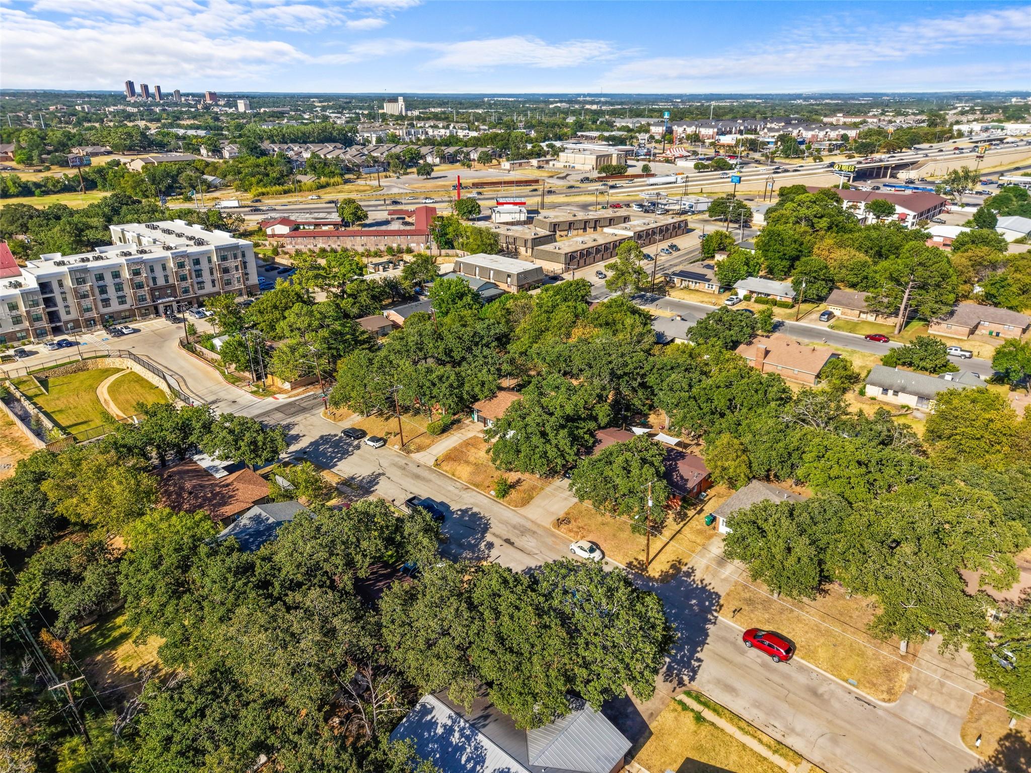 main property photo 25