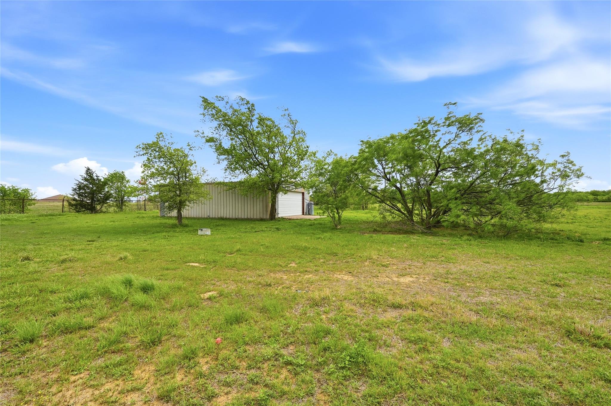 main property photo 19