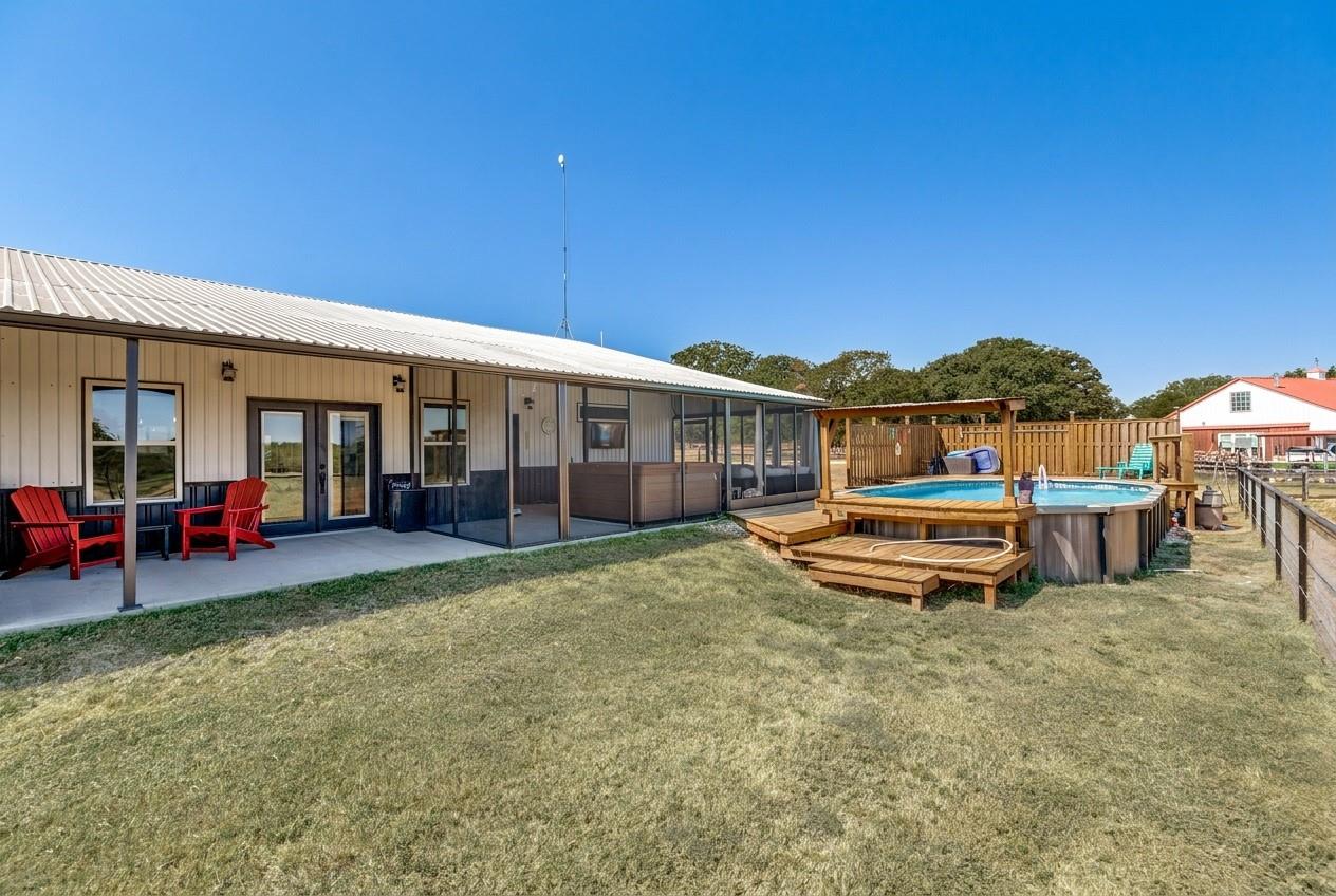 main property photo 14
