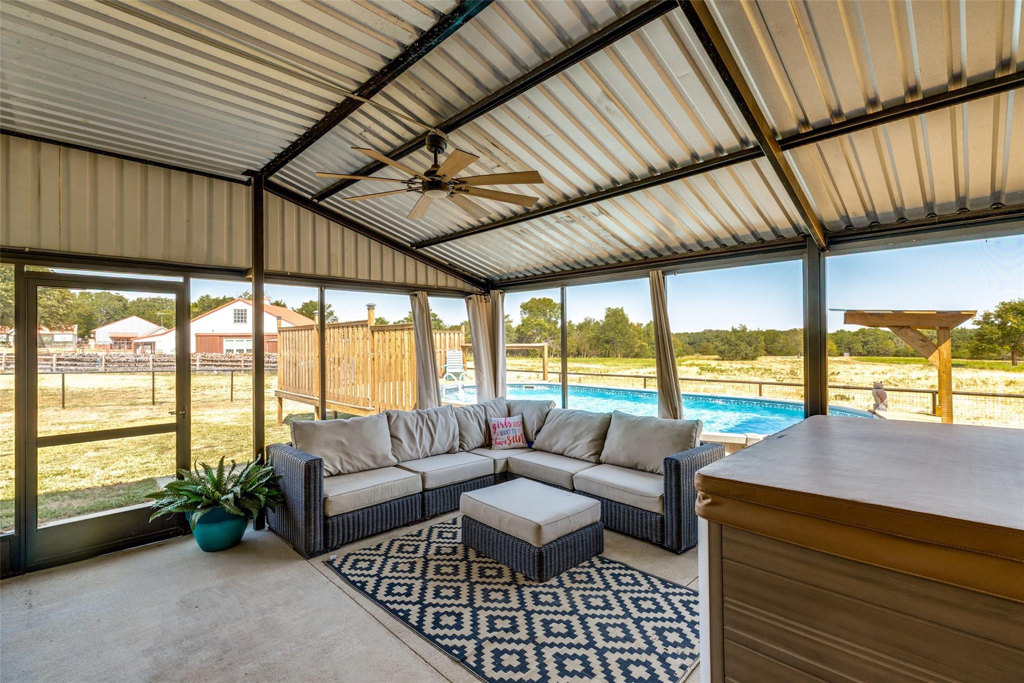 main property photo 17