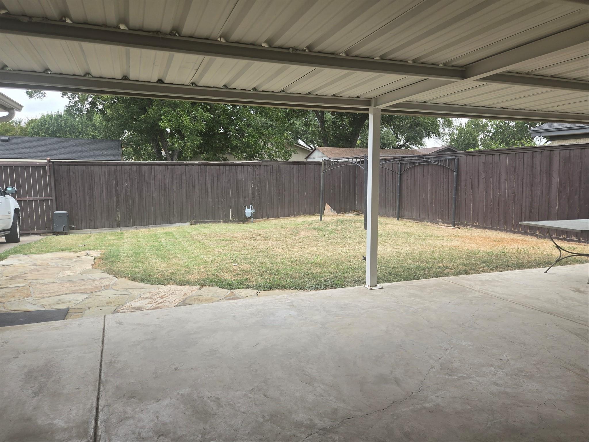 main property photo 7