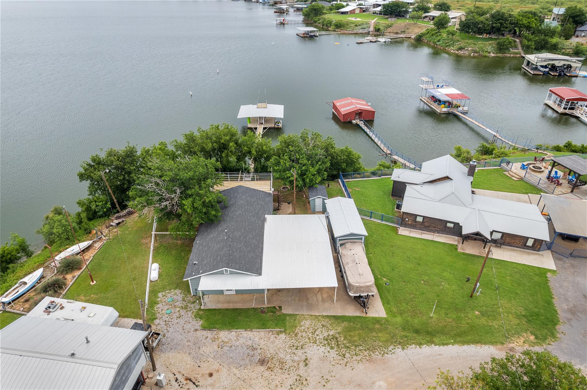 main property photo 32