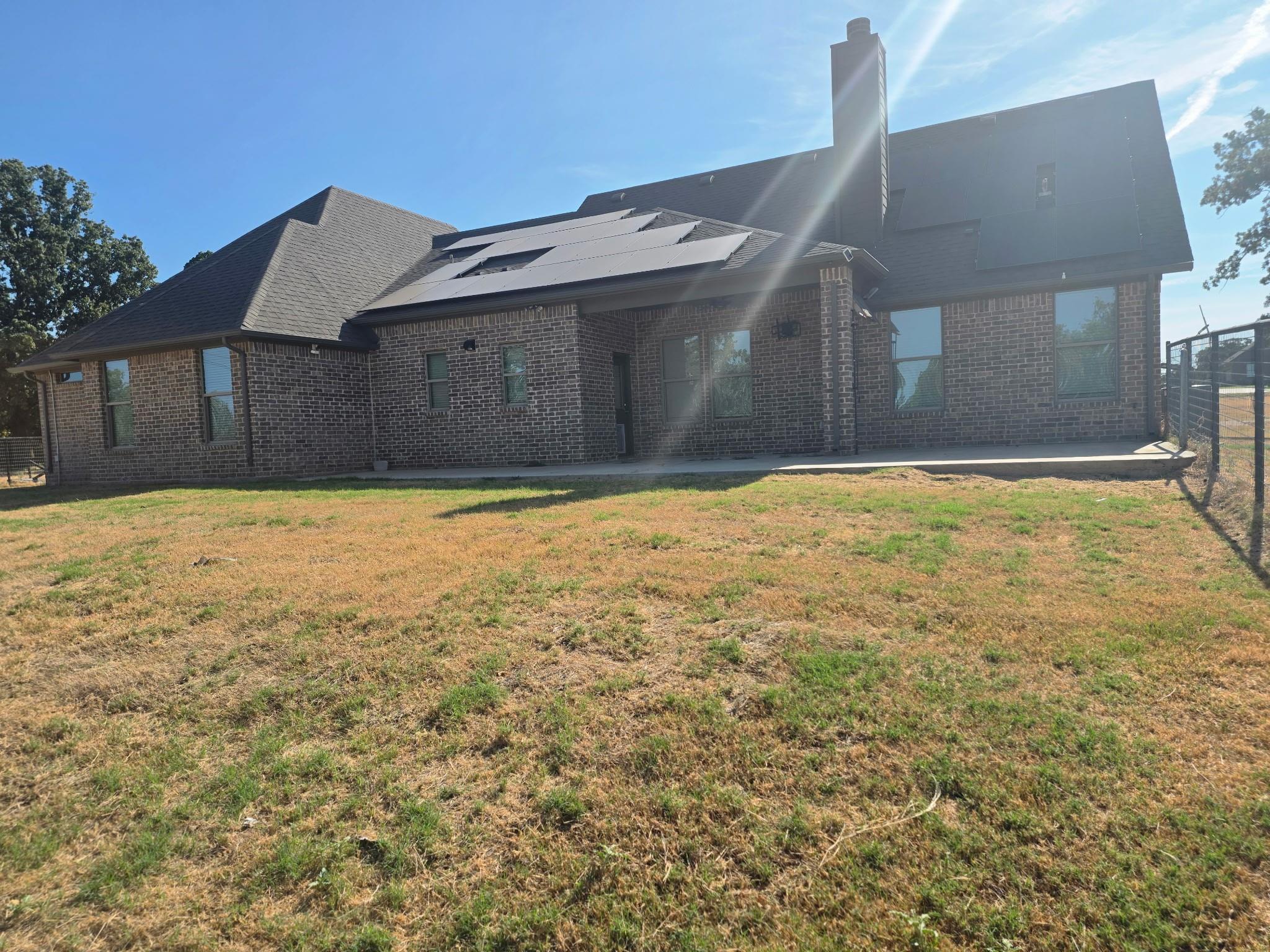 main property photo 8