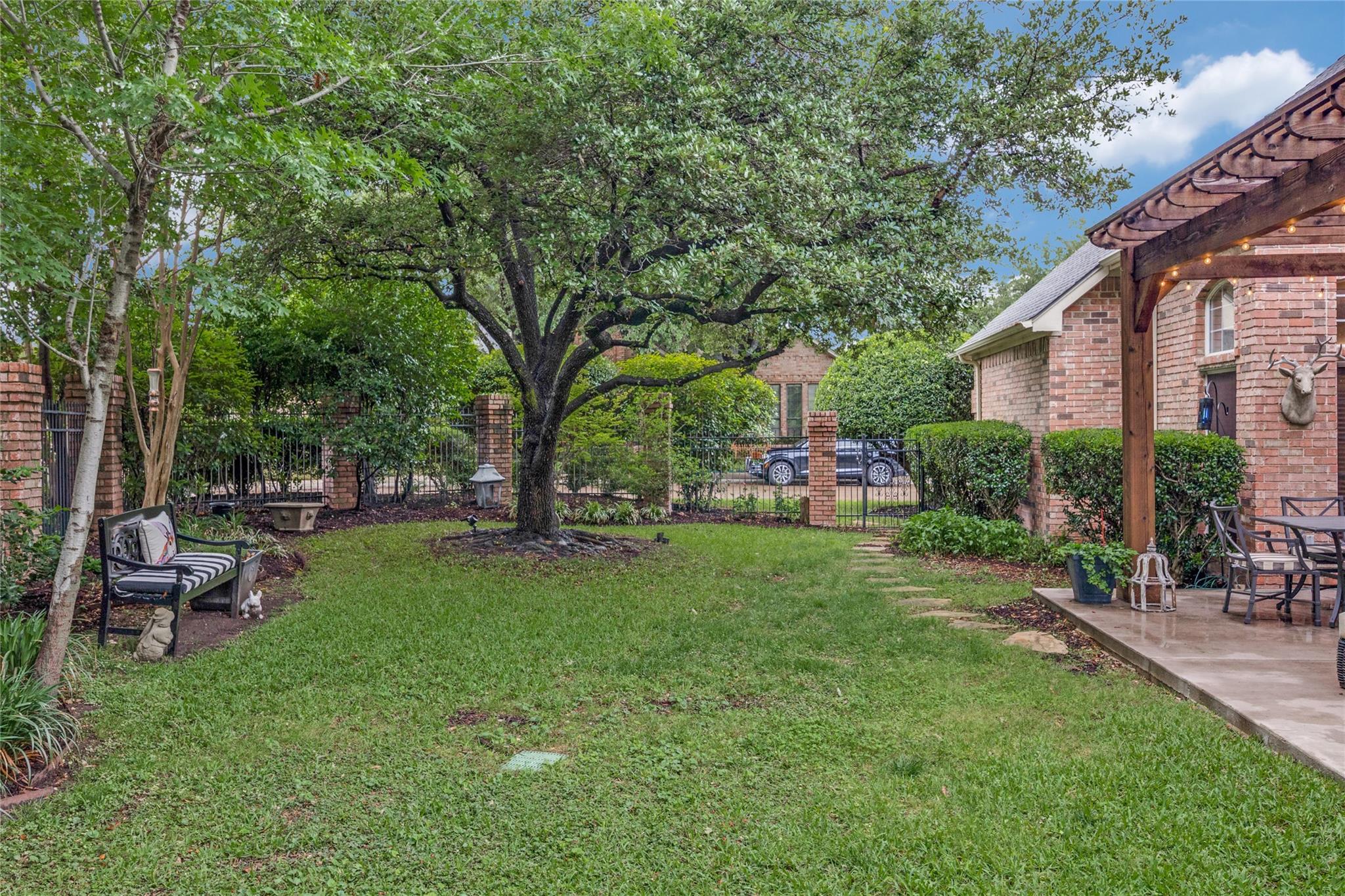 main property photo 22