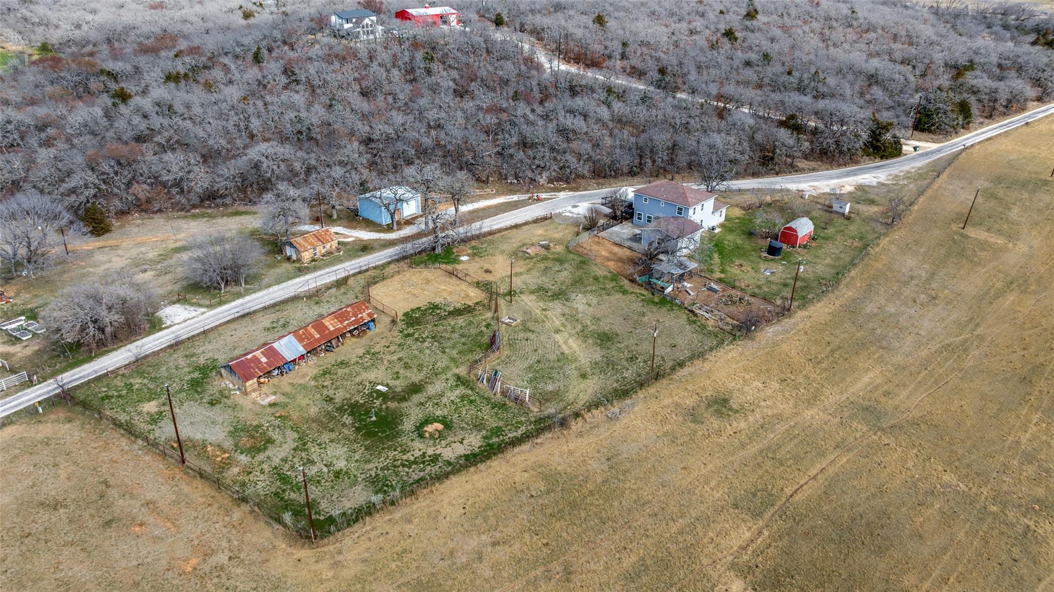 main property photo 13