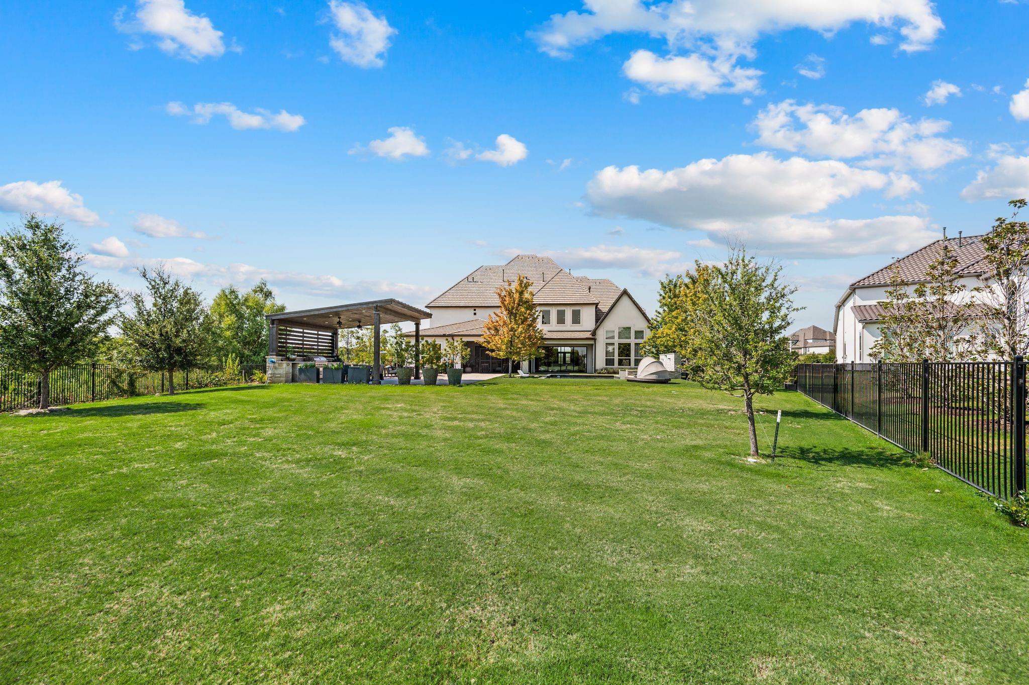 main property photo 33