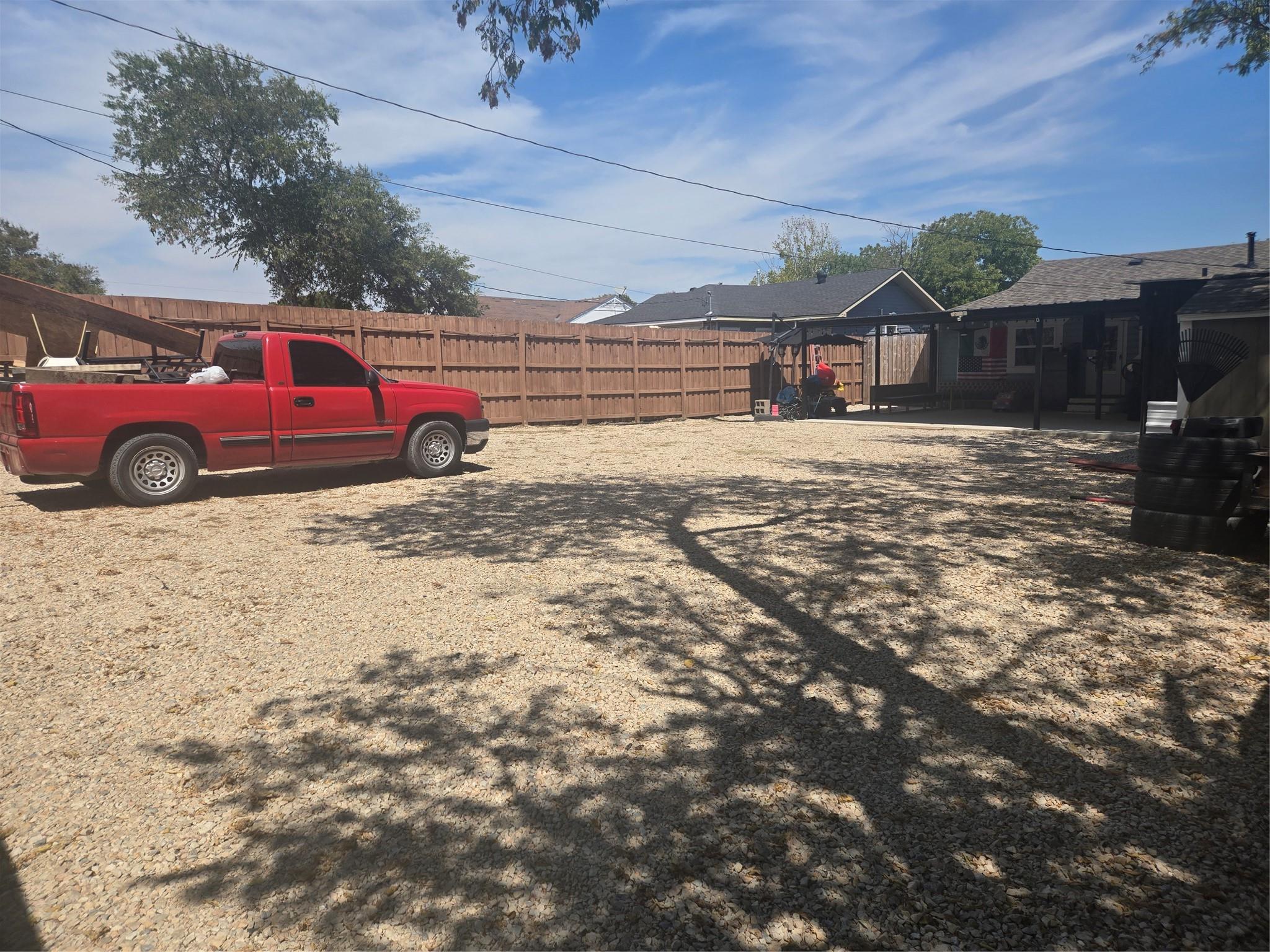 main property photo 19