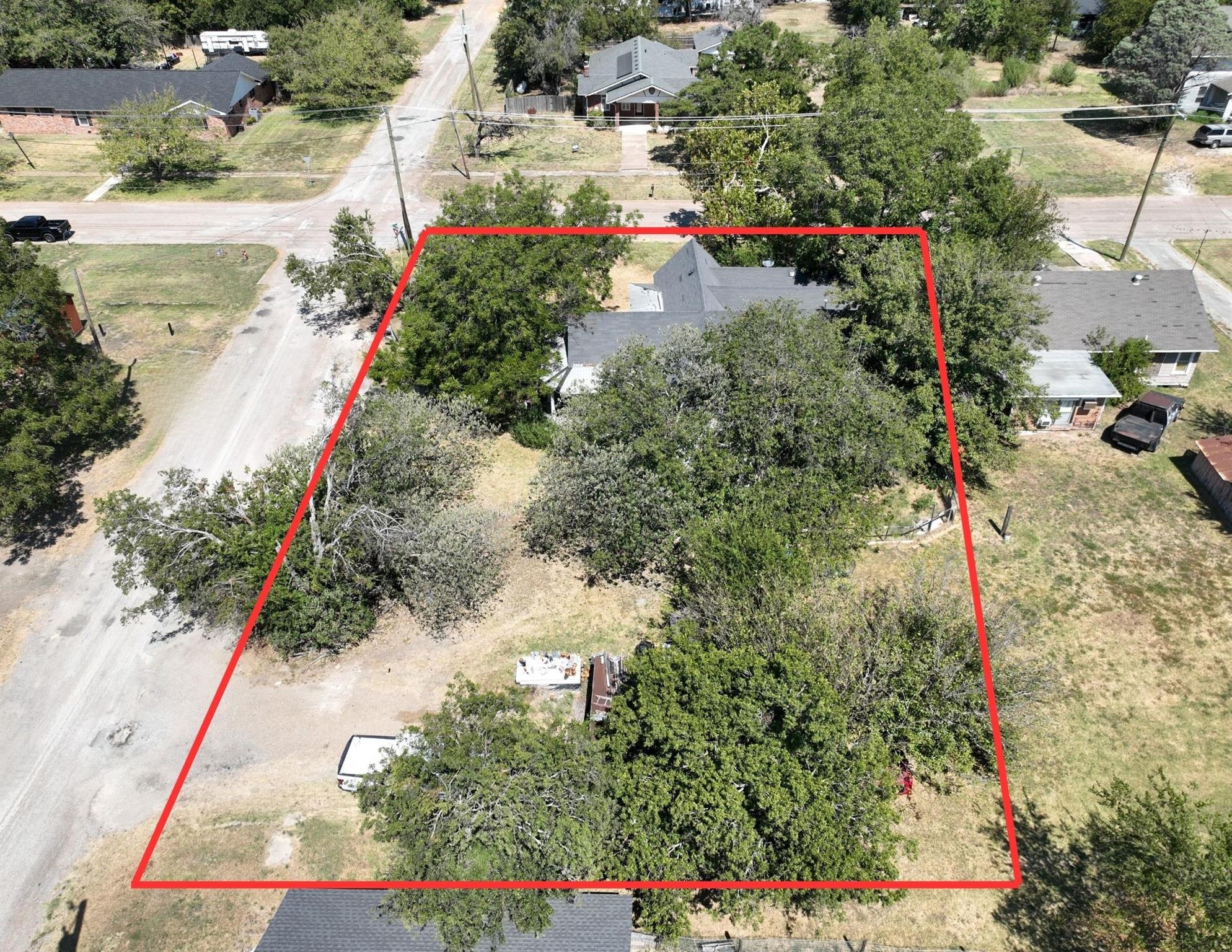 main property photo 9