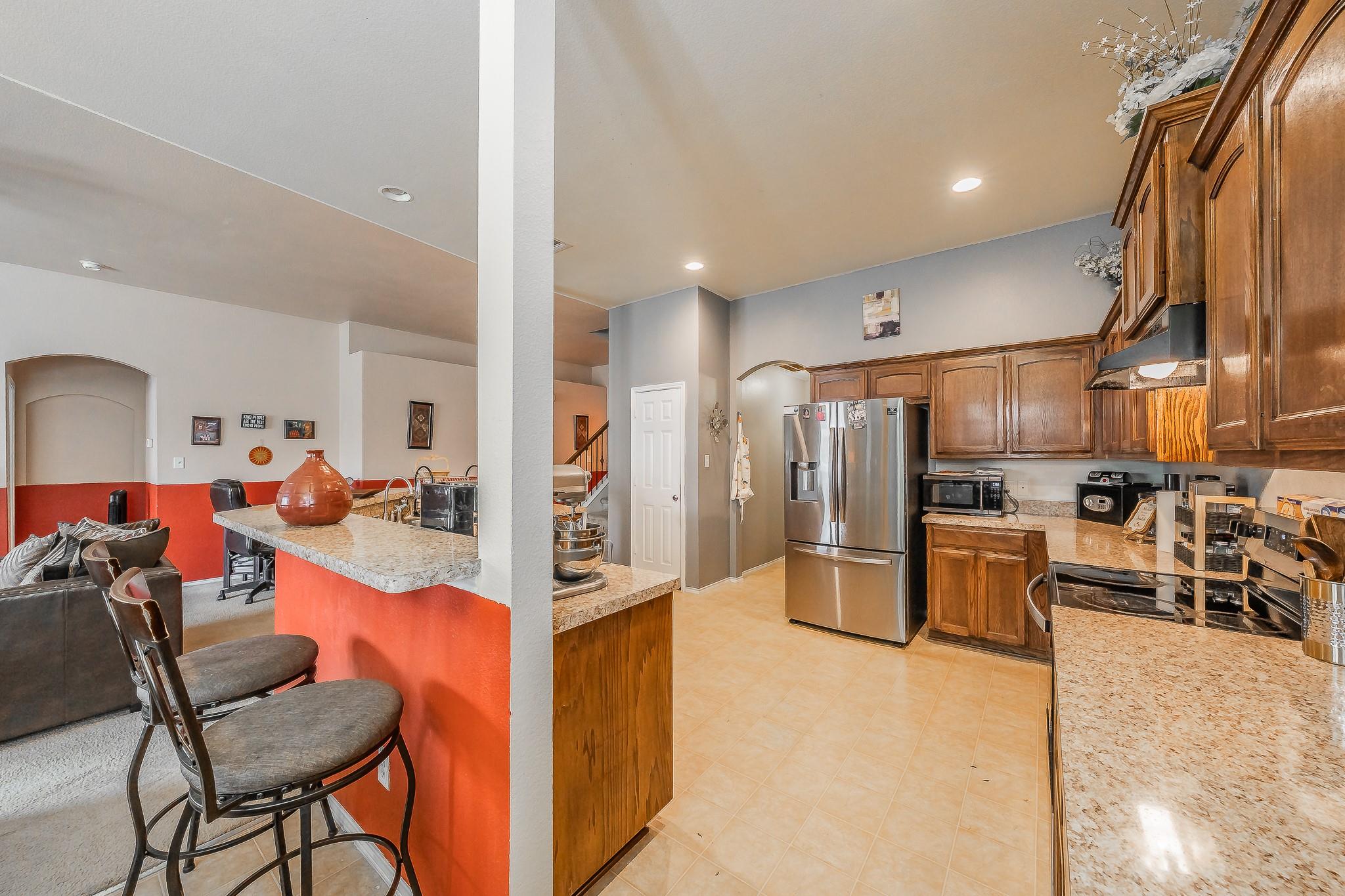 main property photo 5