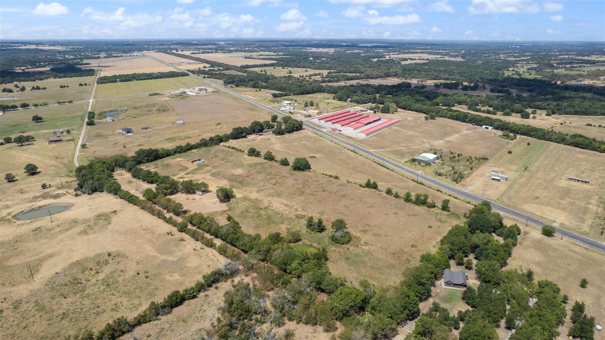 main property photo 16