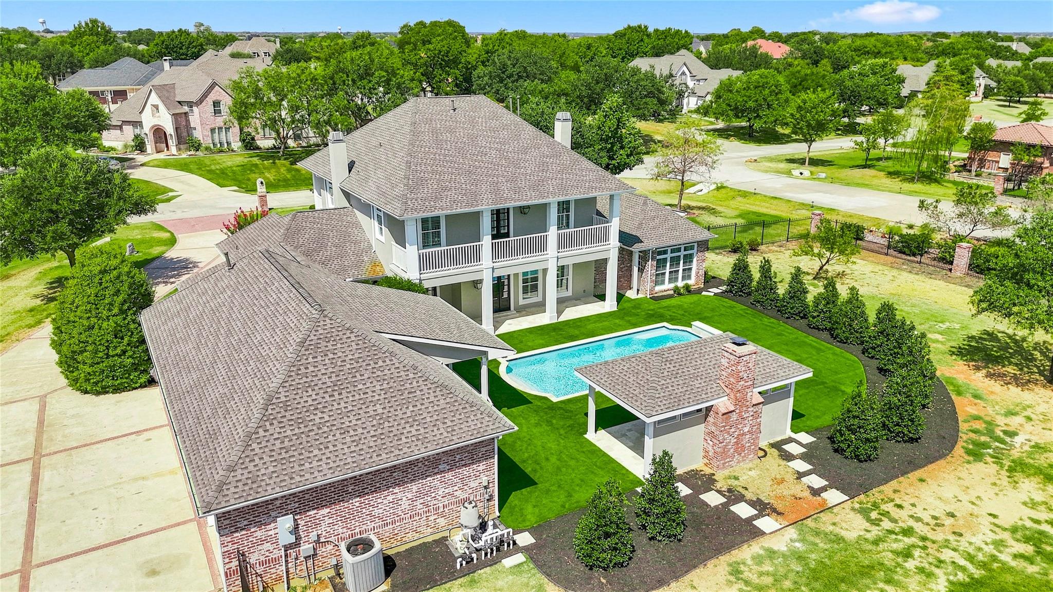 main property photo 4