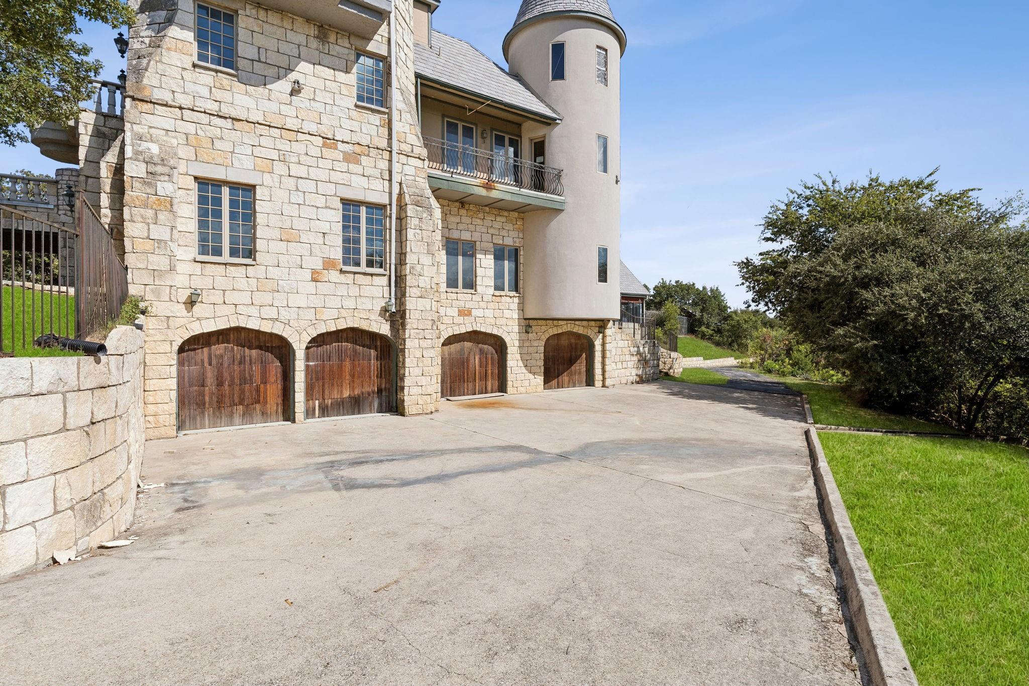 main property photo 22