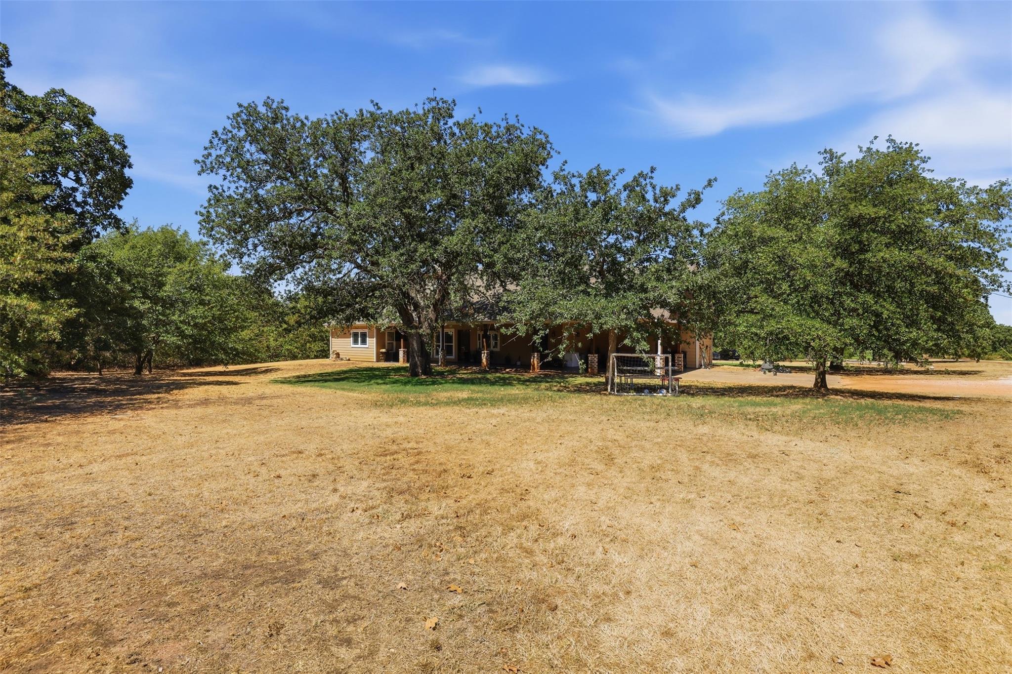 main property photo 33