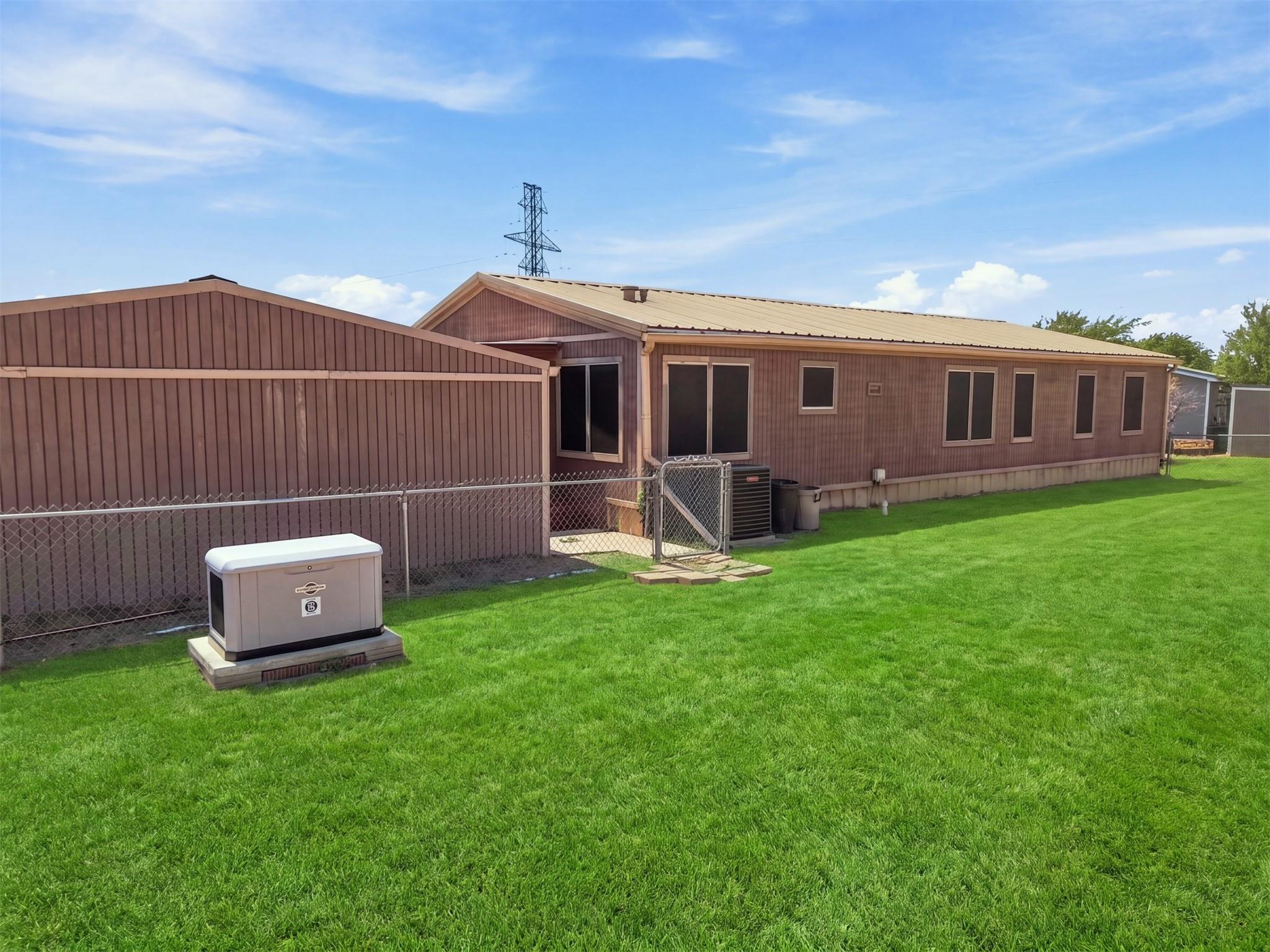 main property photo 27