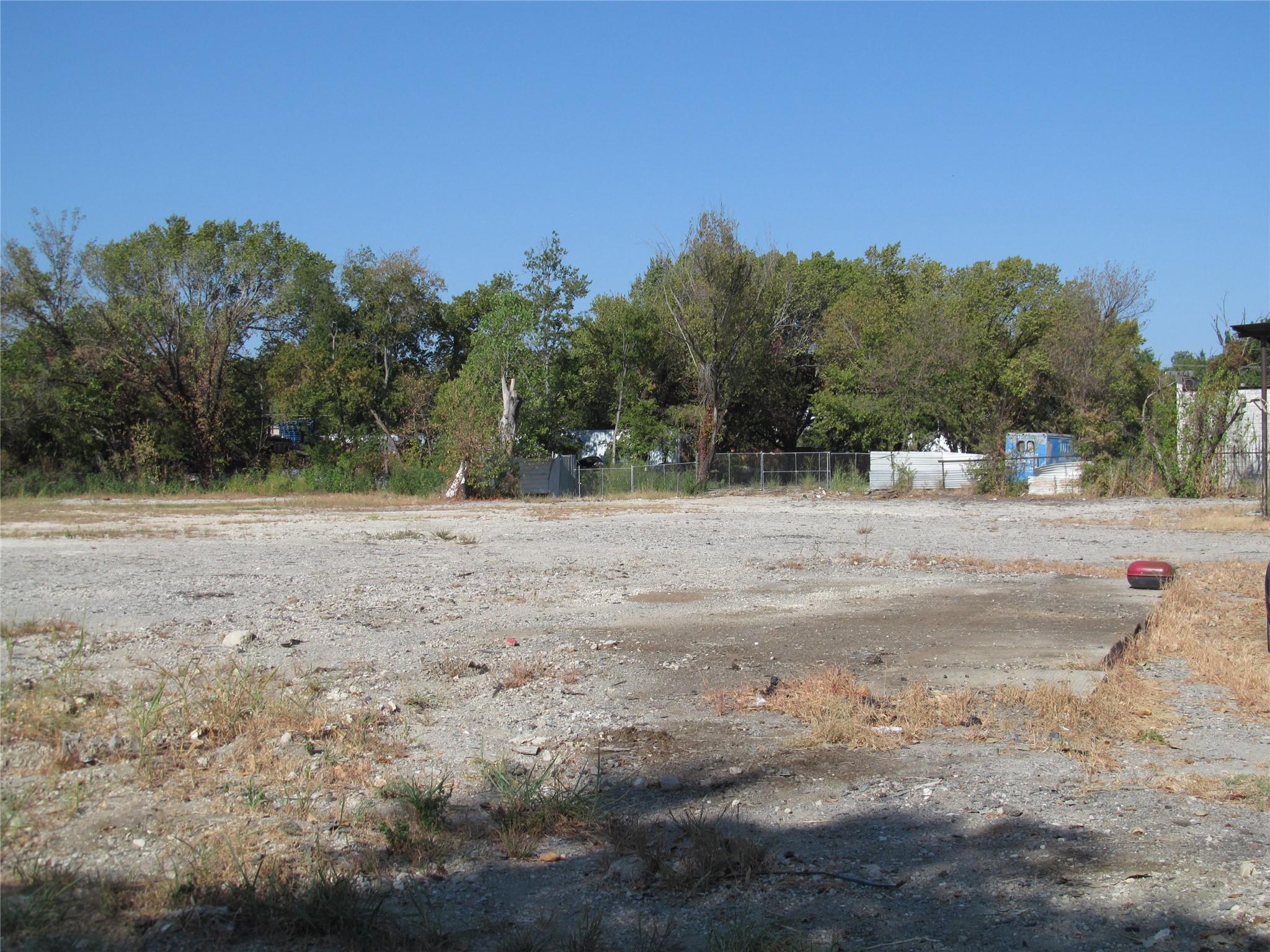 main property photo 21