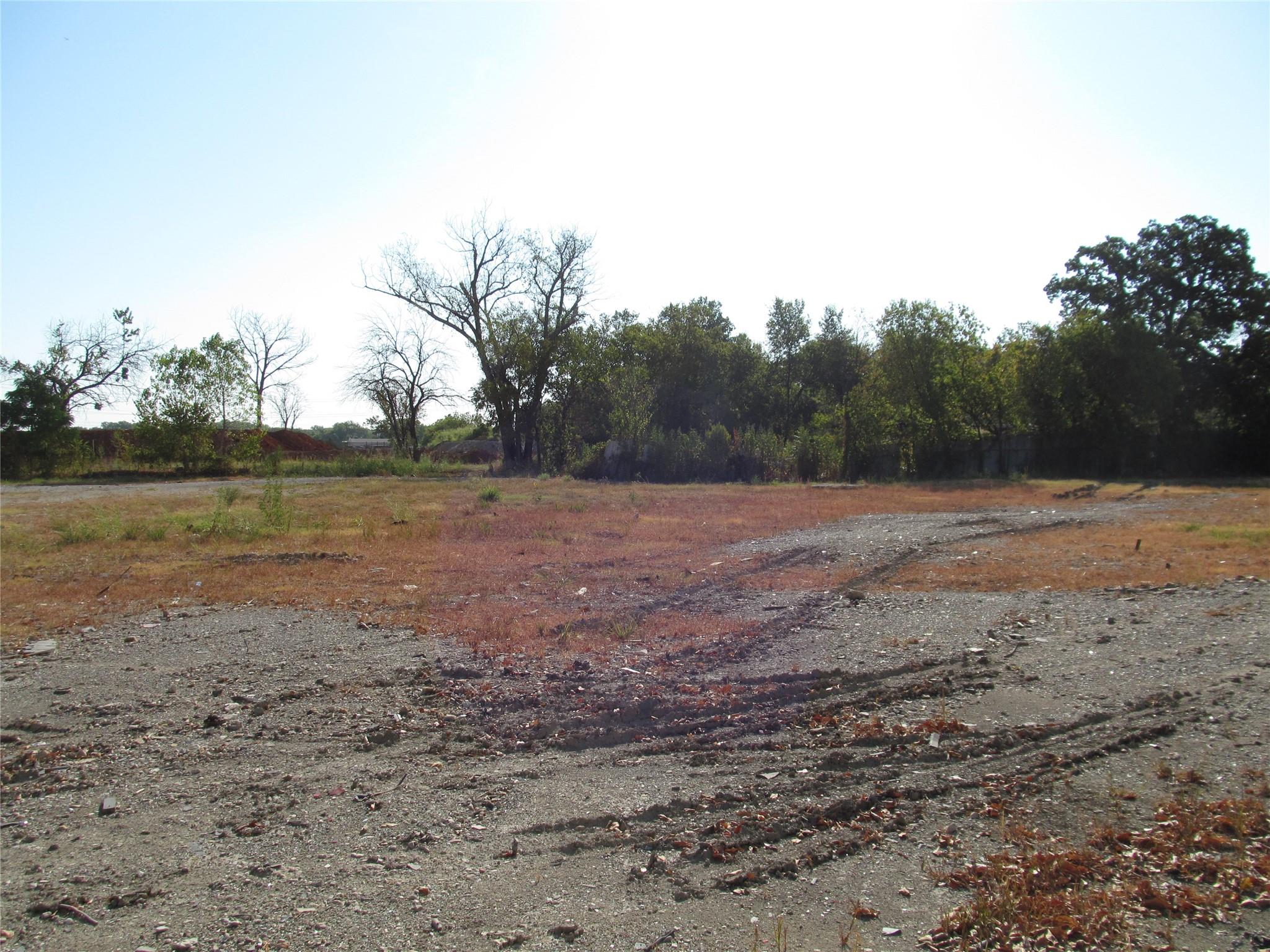 main property photo 10