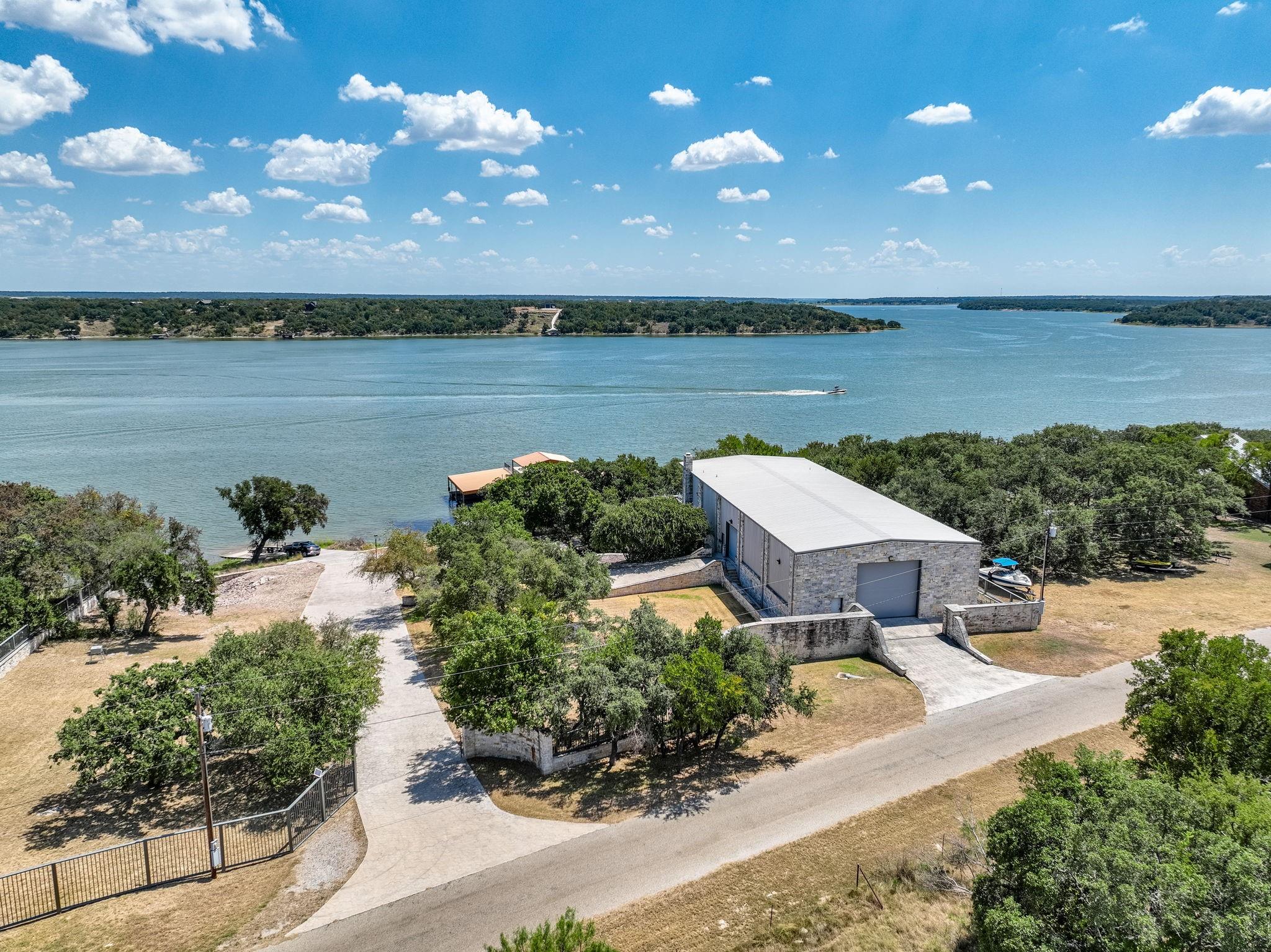 main property photo 27