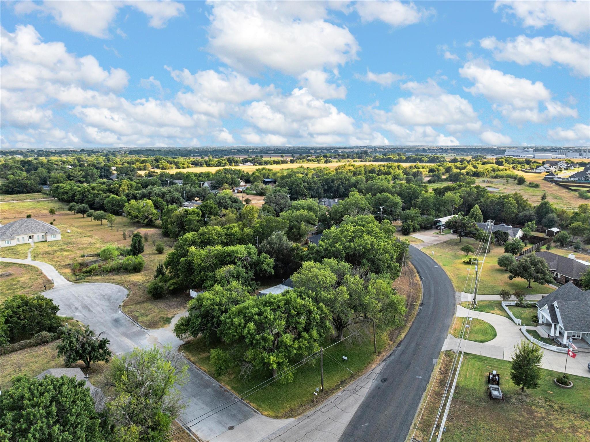 main property photo 36