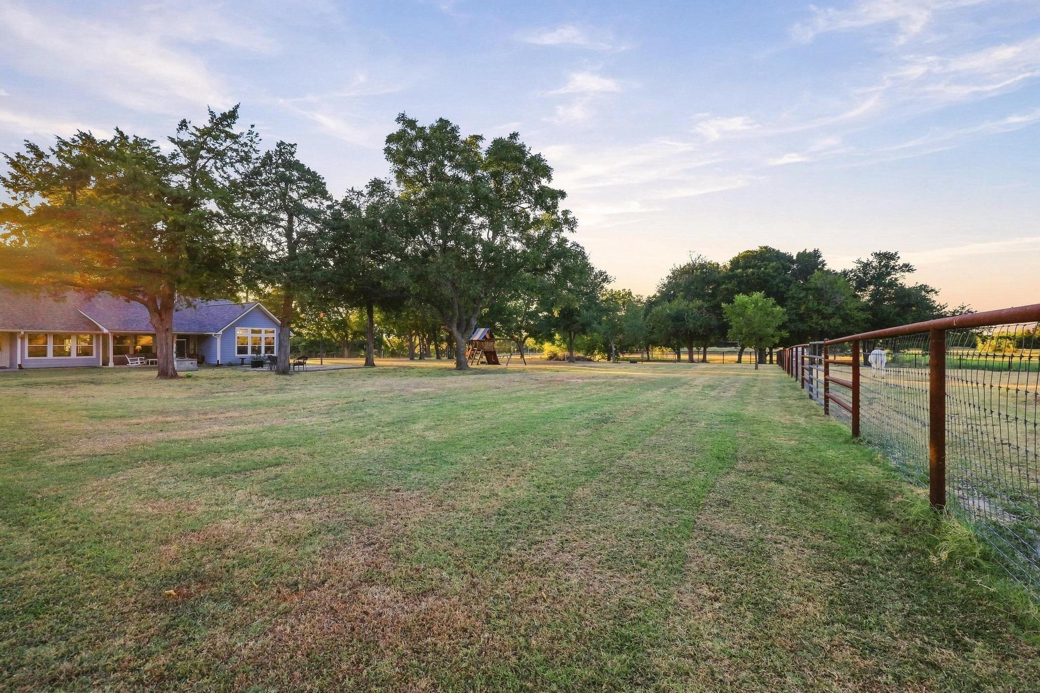 main property photo 7