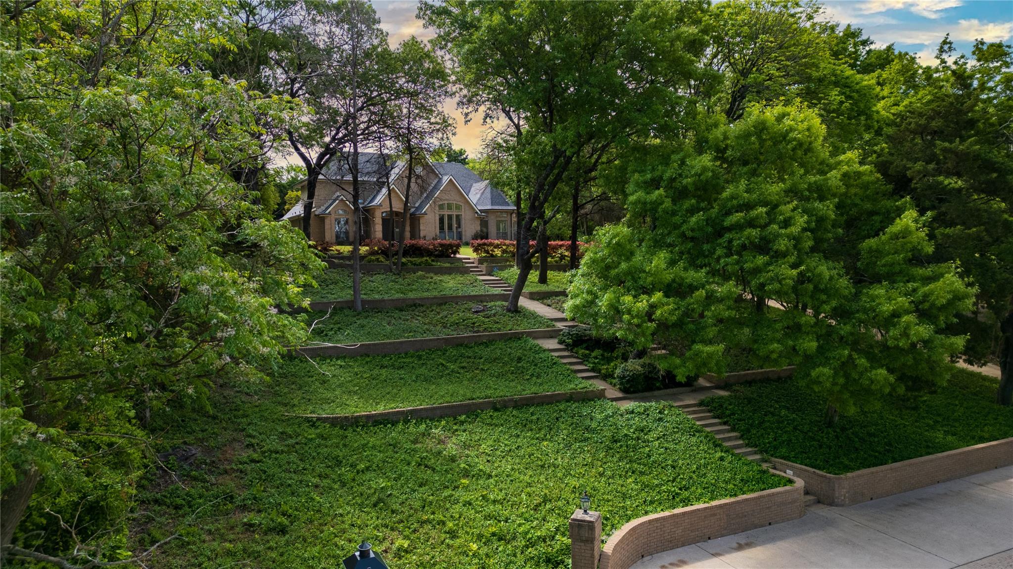 main property photo 35
