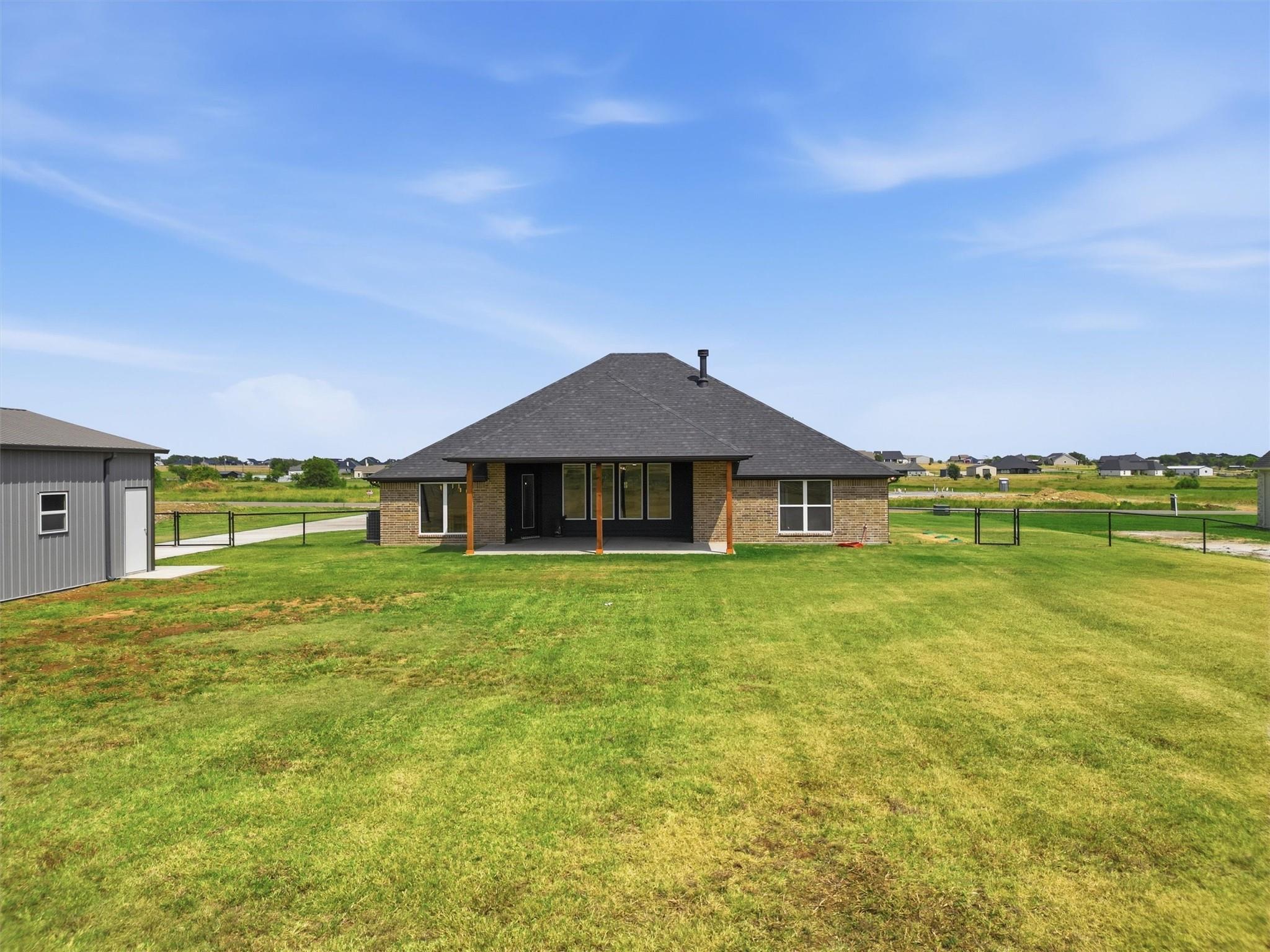 main property photo 36