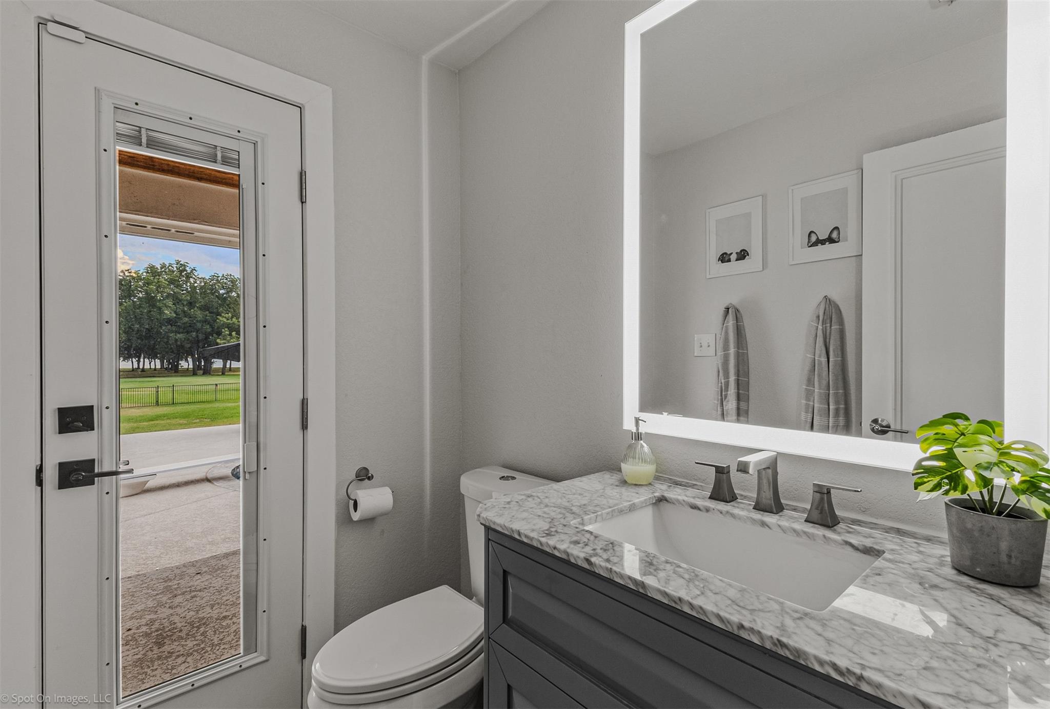 main property photo 17