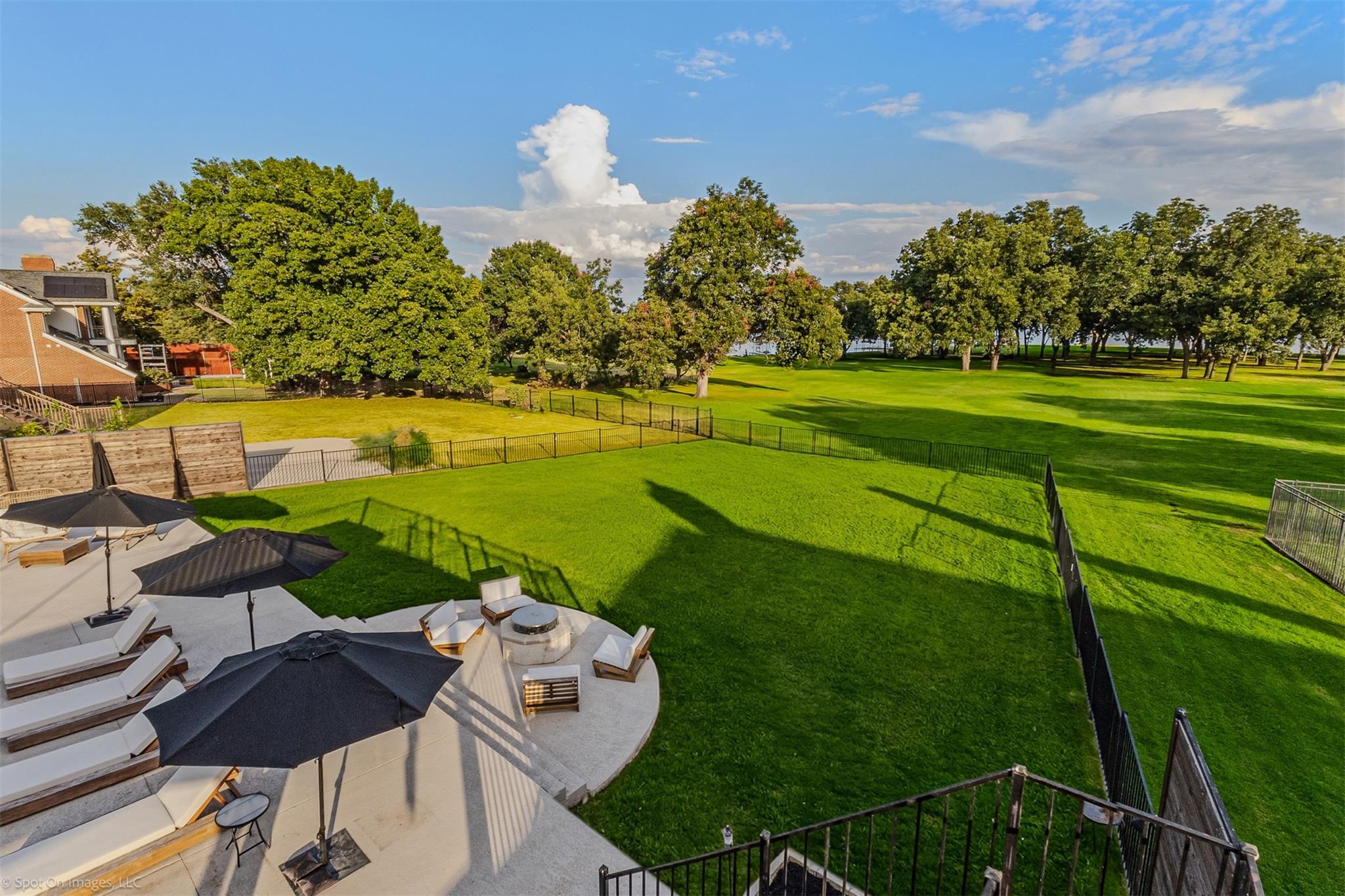main property photo 27