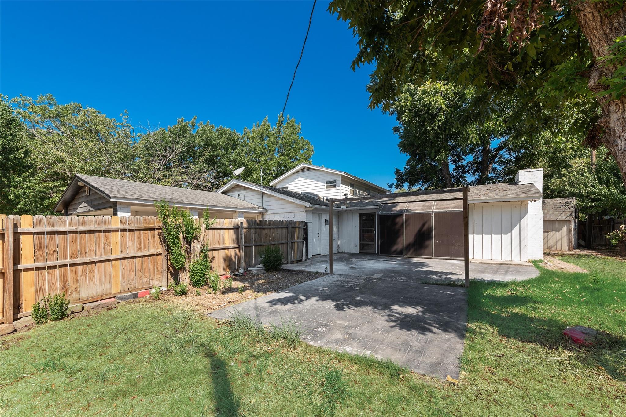 main property photo 29