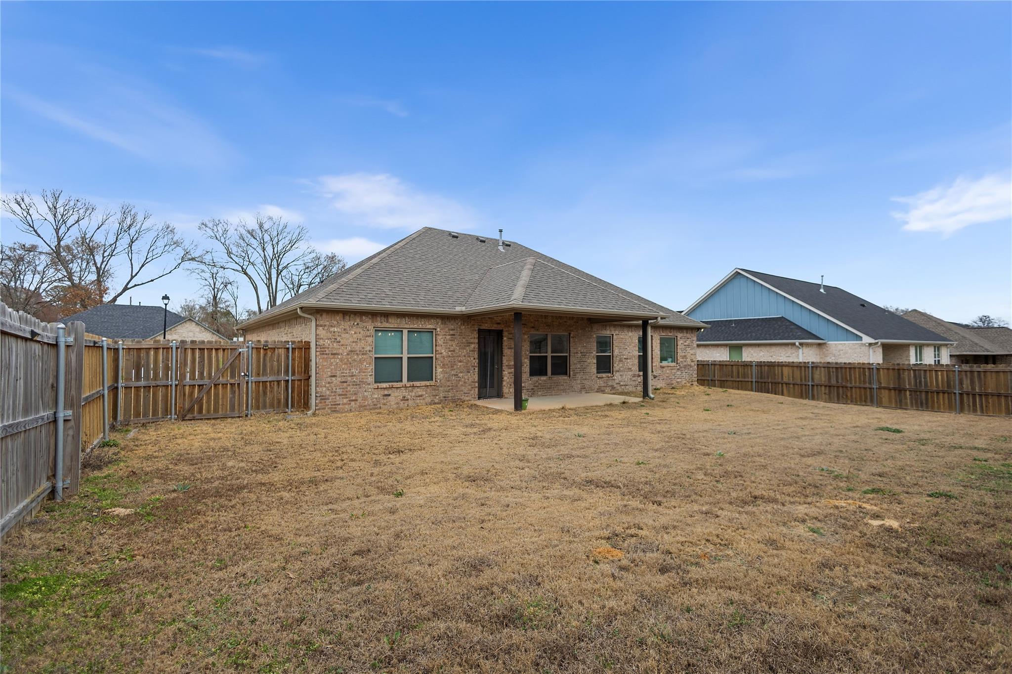 main property photo 29