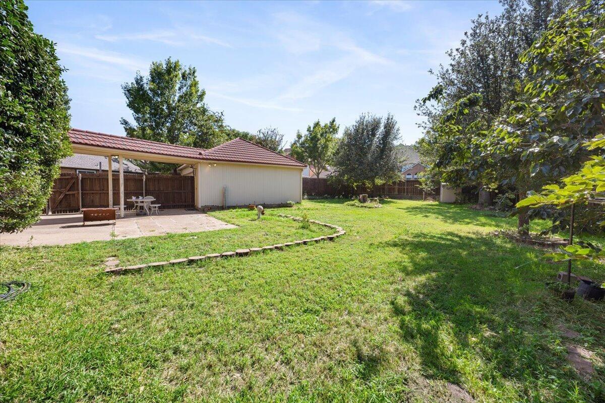main property photo 24