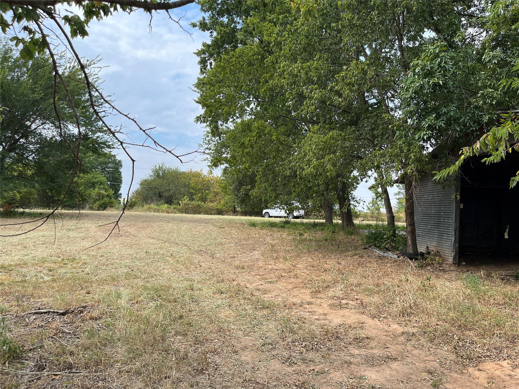 main property photo 13