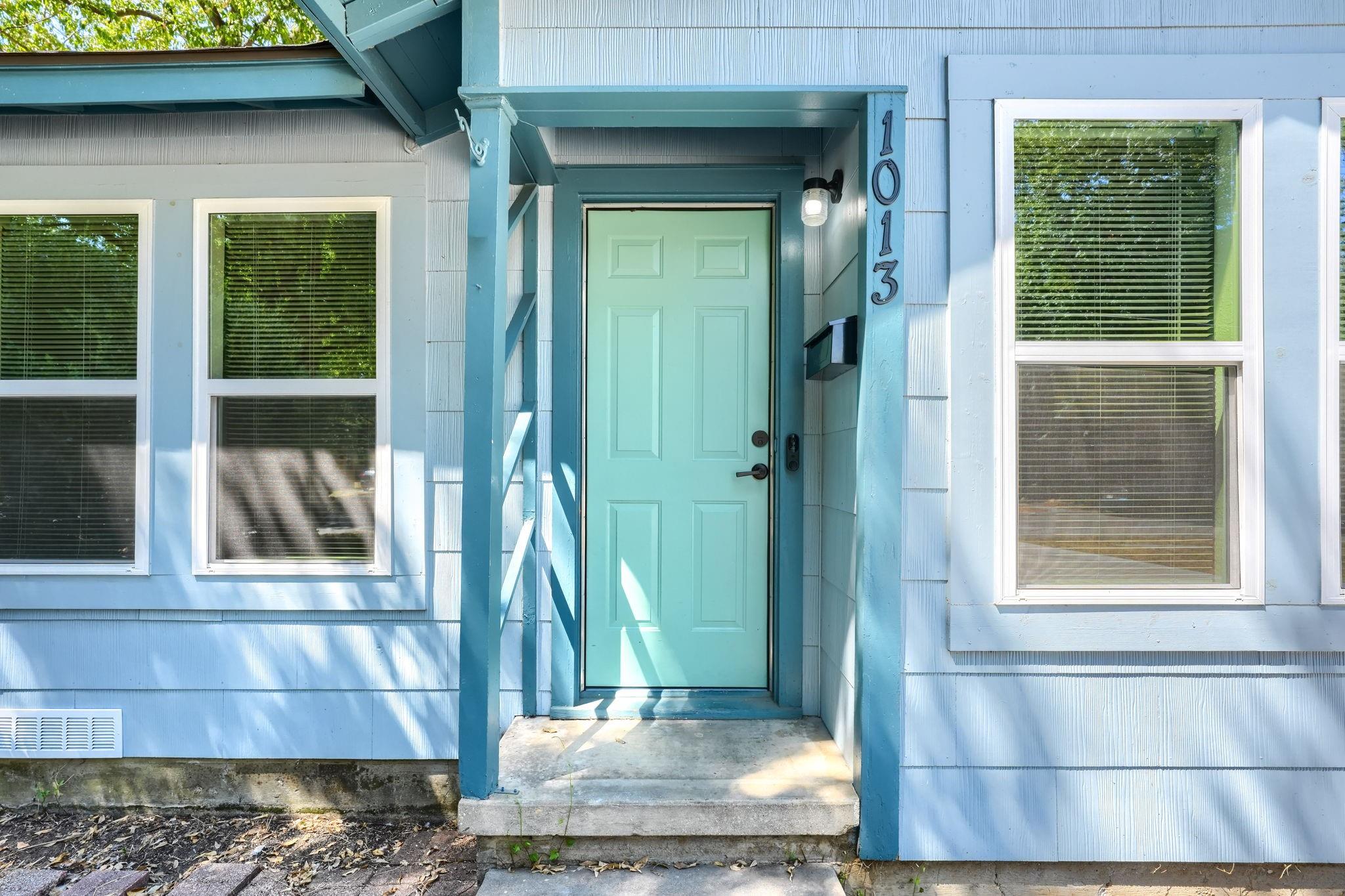 main property photo 4
