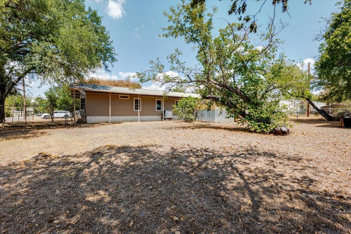 main property photo 23