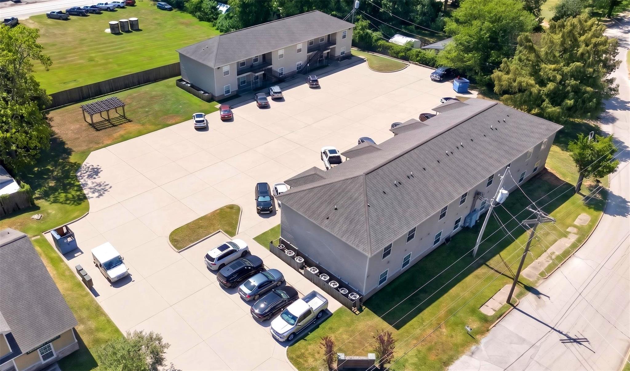 main property photo 11