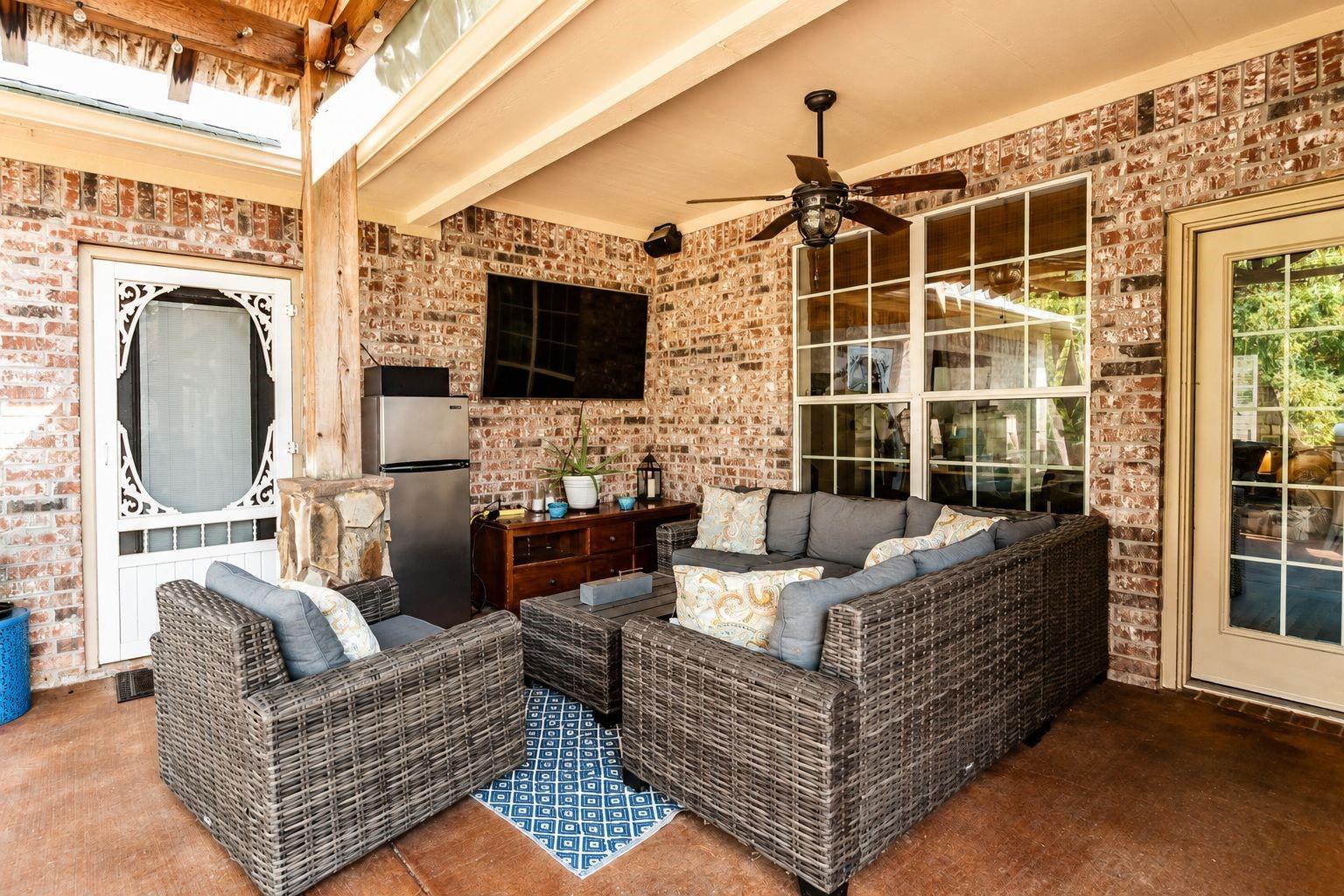 main property photo 36