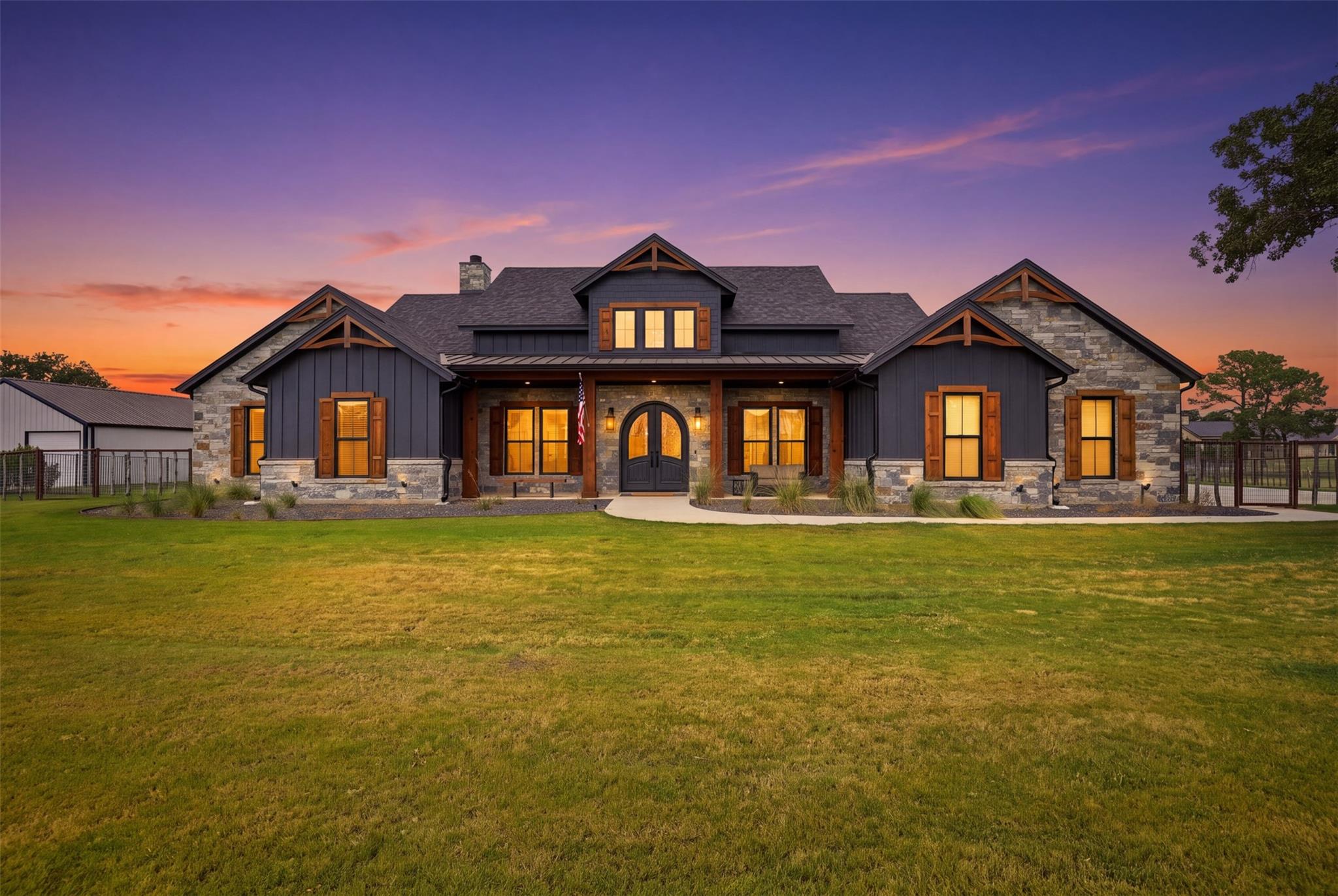 main property photo 38