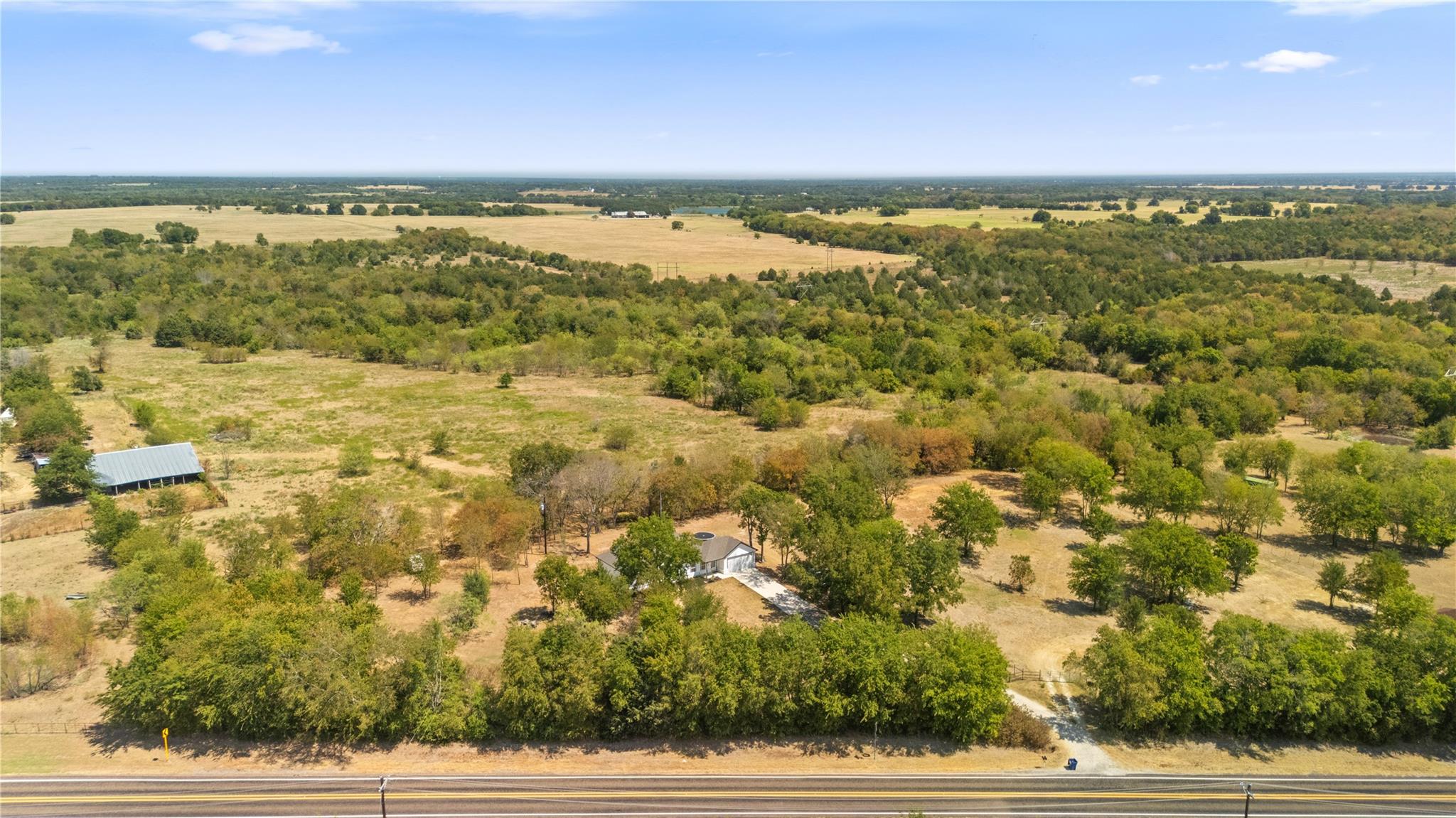 main property photo 32
