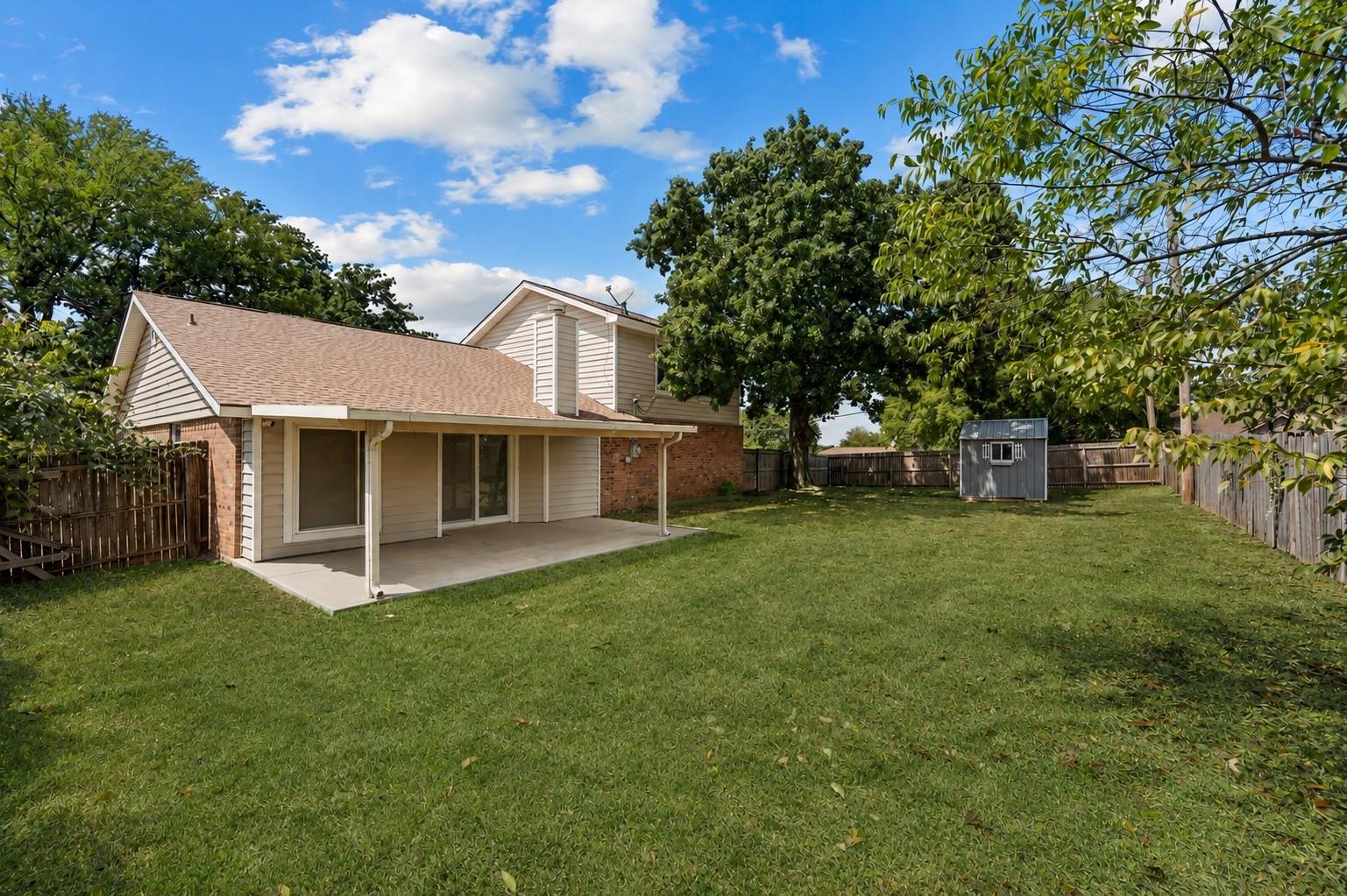main property photo 11