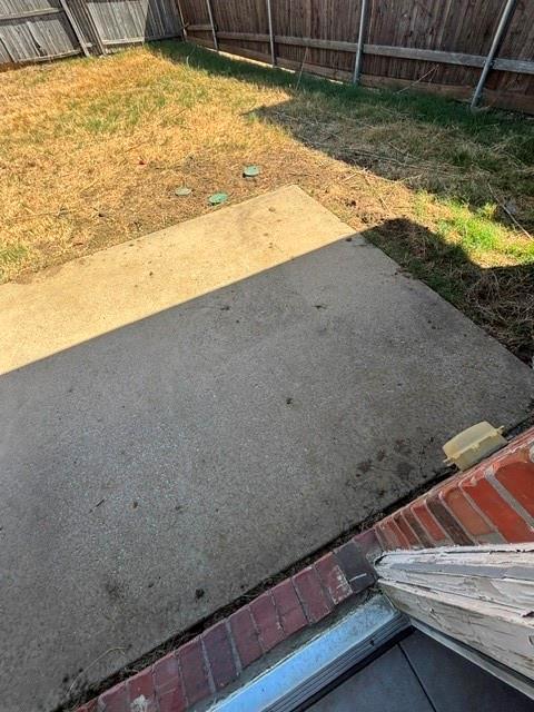 main property photo 11