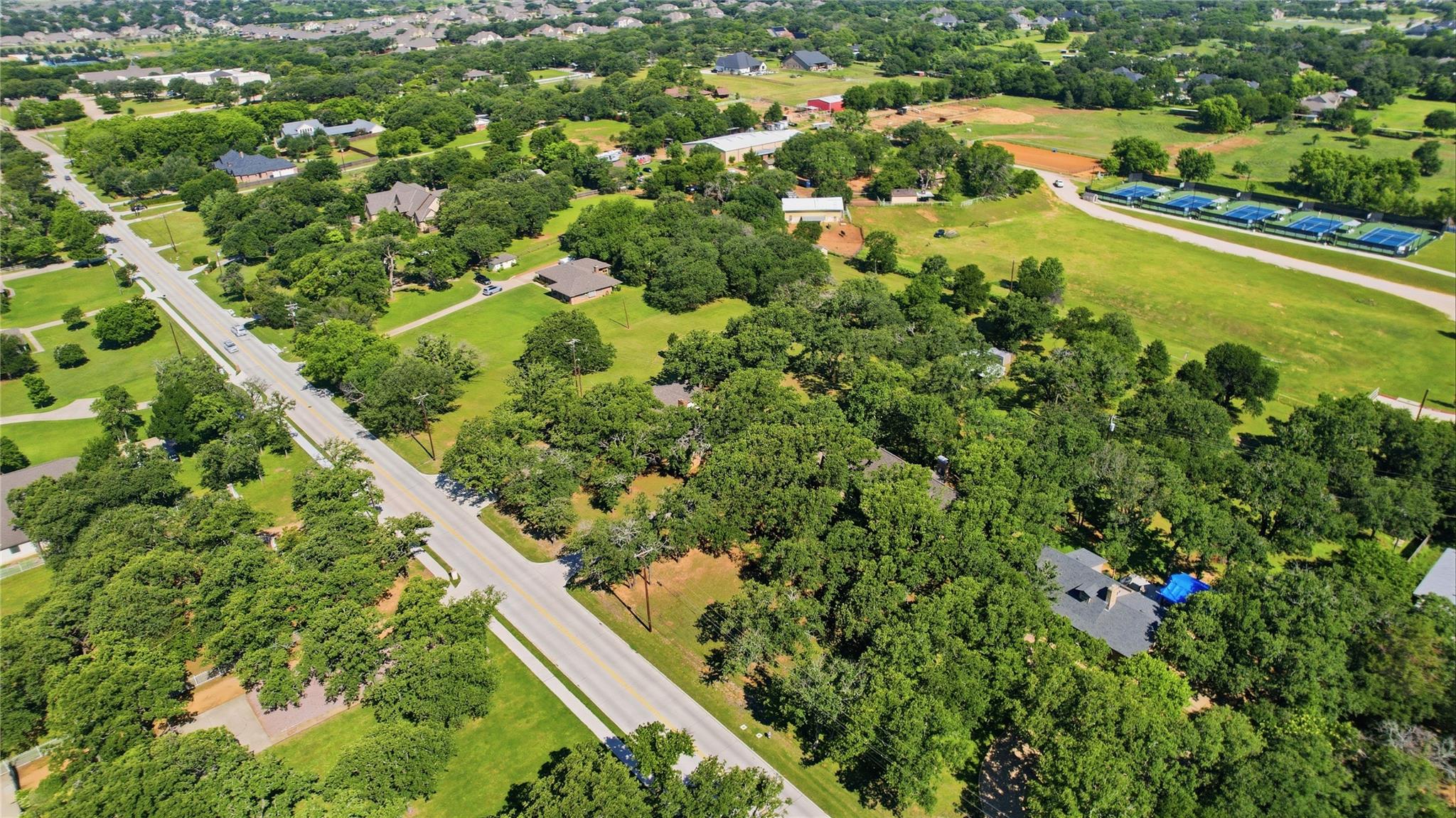 main property photo 16