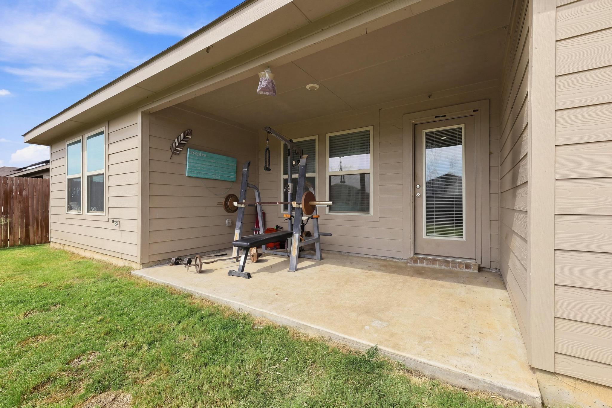 main property photo 27